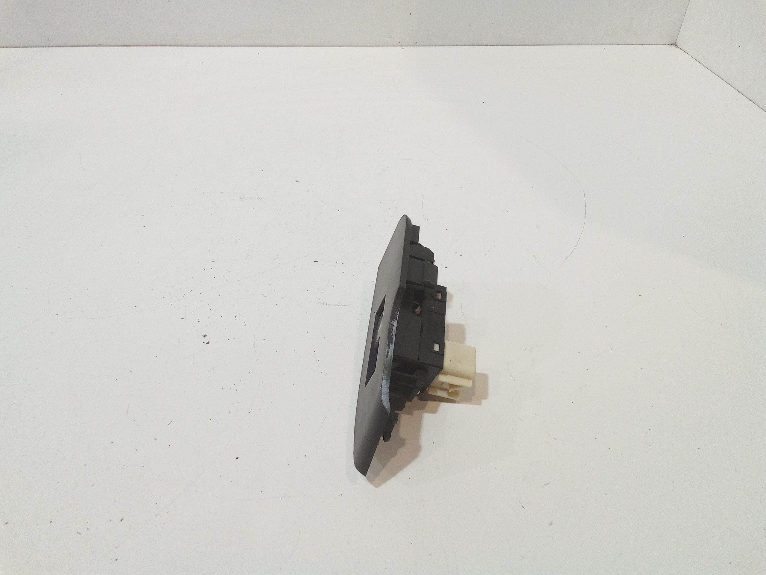 Pulsantiera Posteriore Sinistra per Chevrolet Captiva 1 Serie (2006 - In produzione)