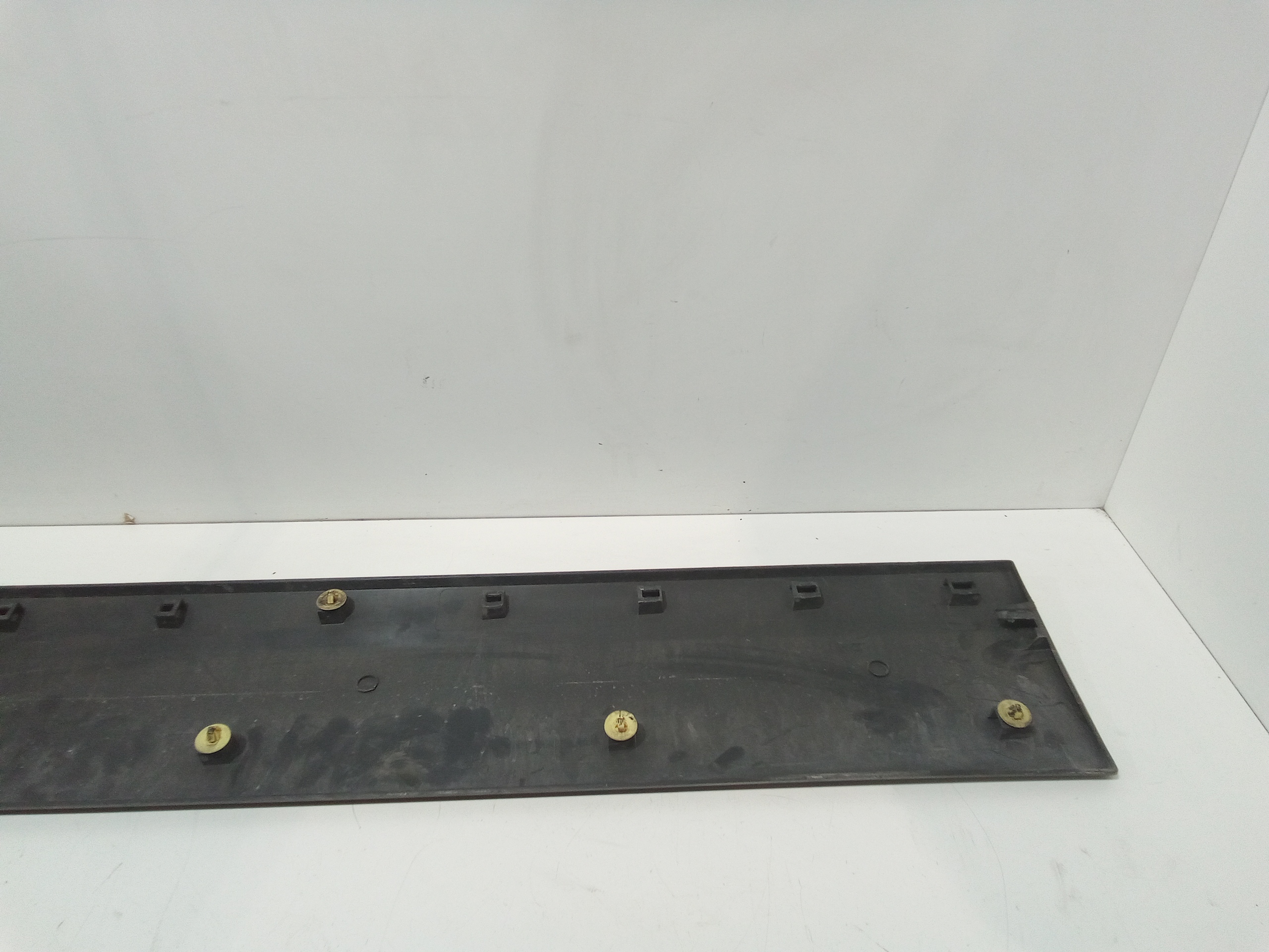 Modanatura posteriore laterale dx per Volkswagen Crafter Combi (2e) (06>) (2006 - In produzione)