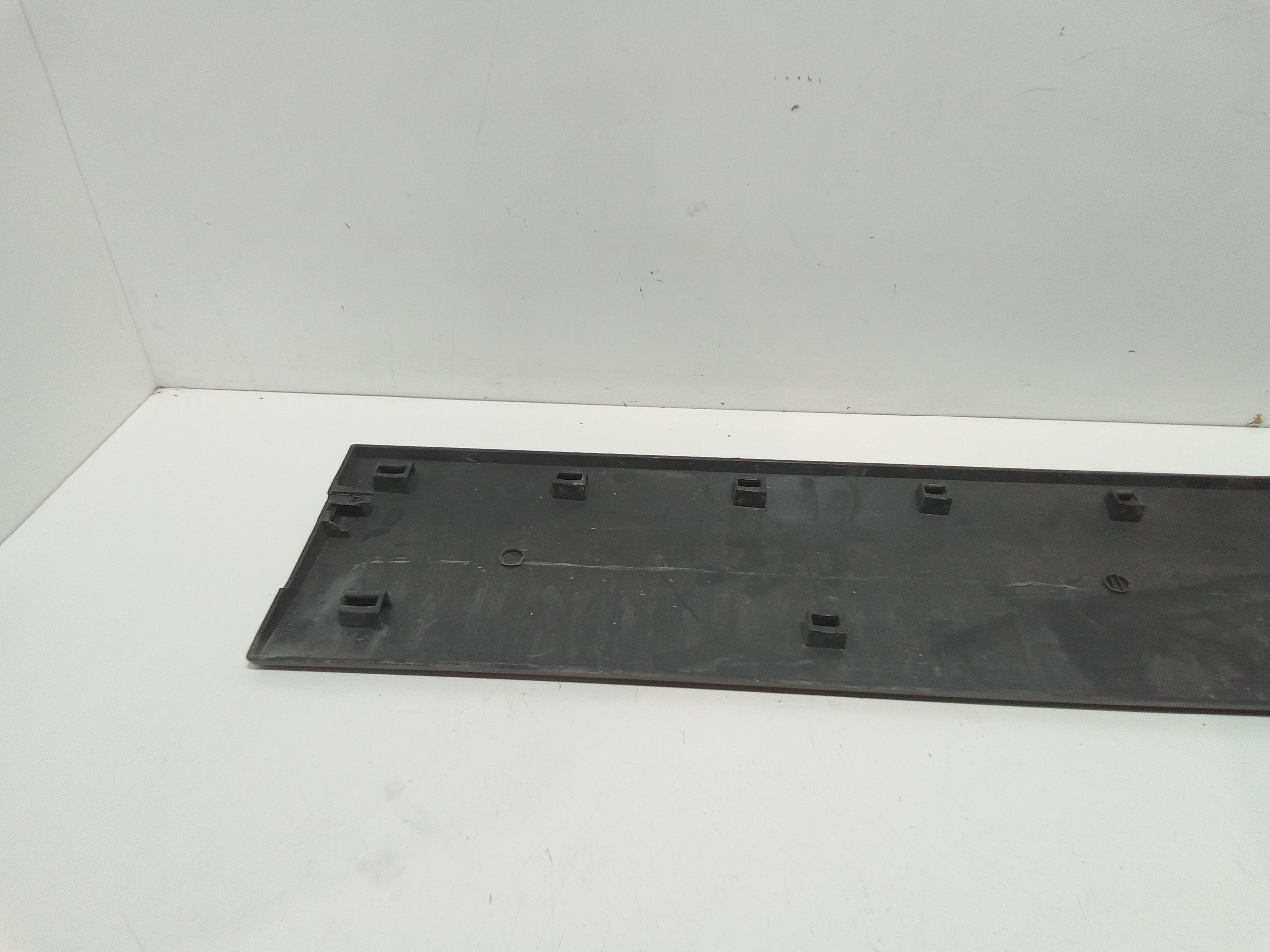 Modanatura posteriore laterale dx per Volkswagen Crafter Combi (2e) (06>) (2006 - In produzione)