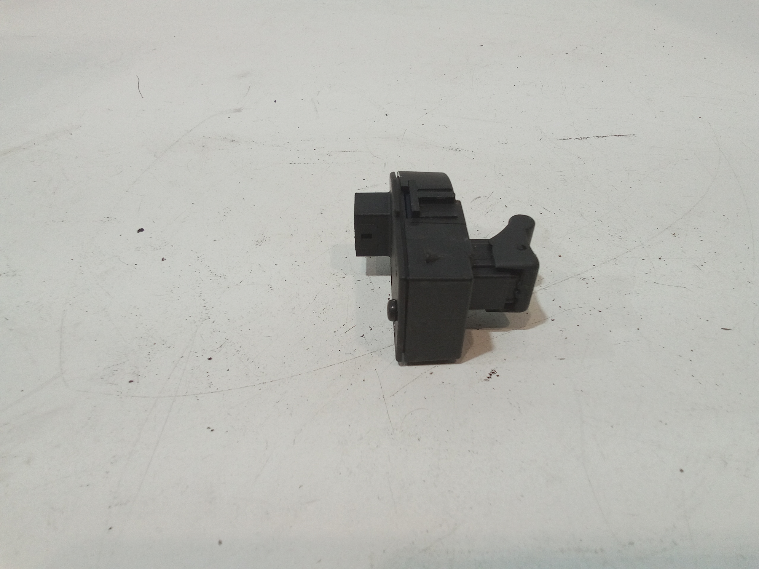 Pulsantiera Posteriore Sinistra per Alfa Romeo 159 Sportwagon Serie (05>11) (2005 - 2011)