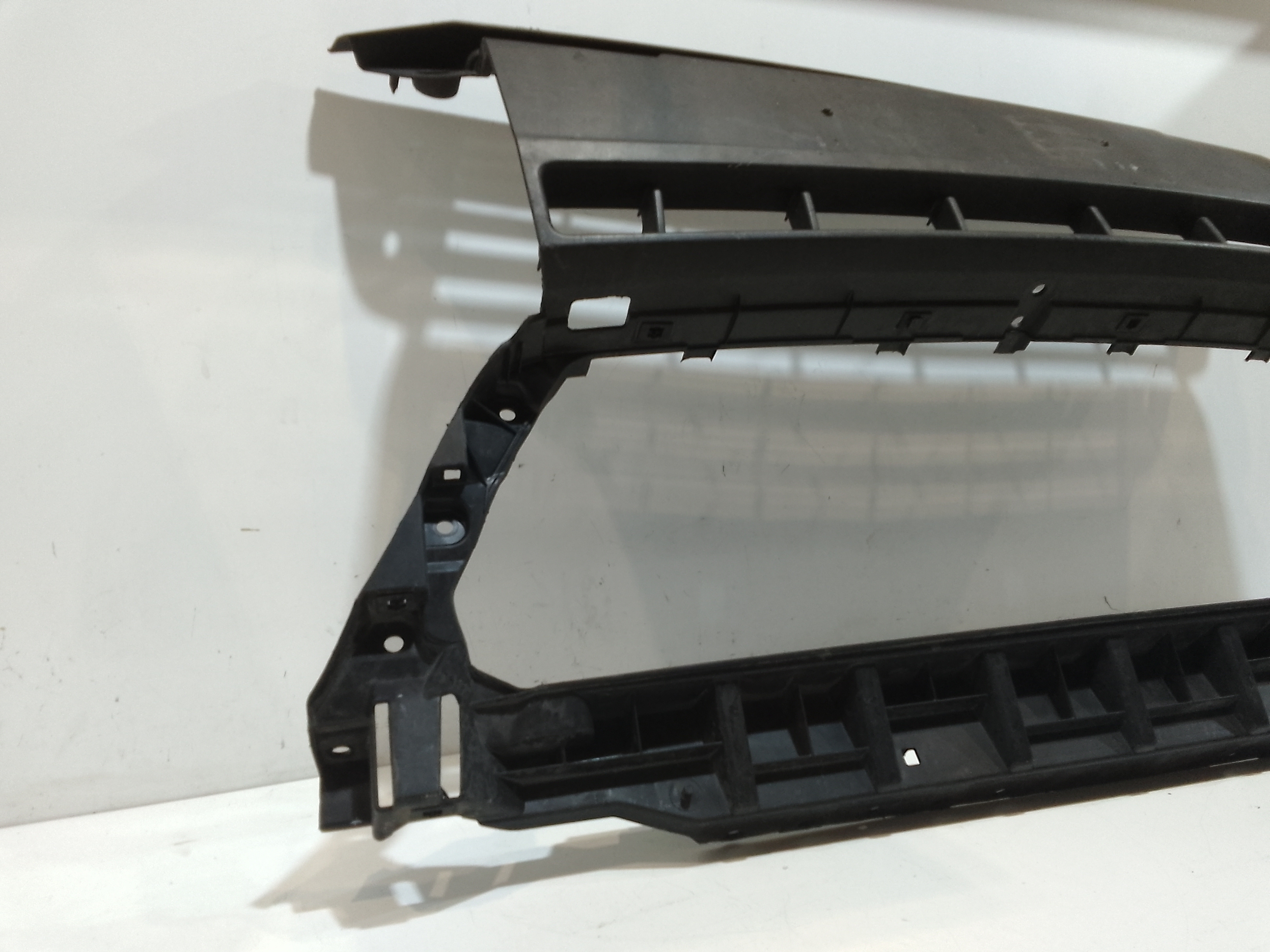 Paraurti anteriore centrale per Peugeot Boxer 4 Serie (2011 - In produzione)