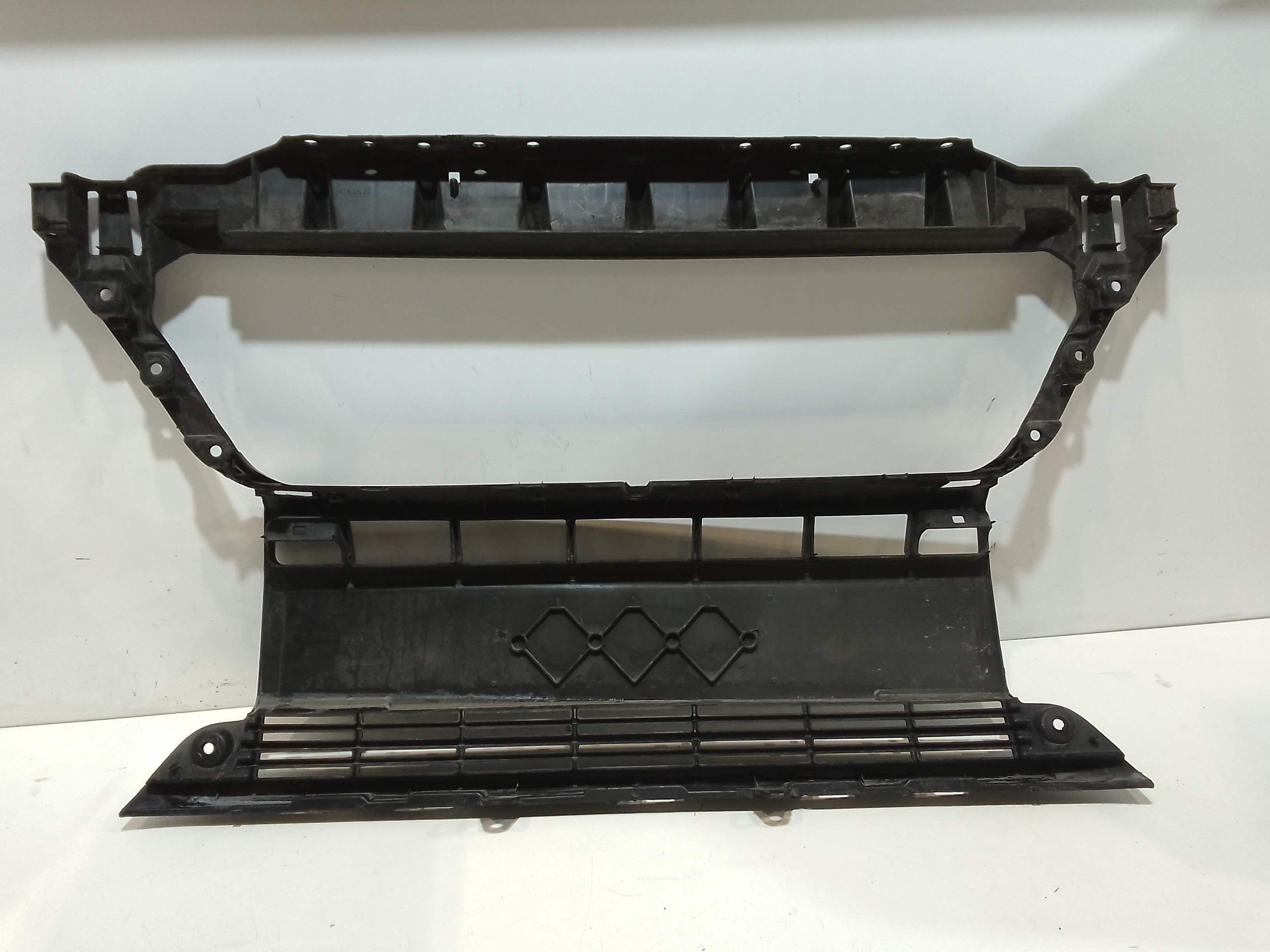 Paraurti anteriore centrale per Peugeot Boxer 4 Serie (2011 - In produzione)