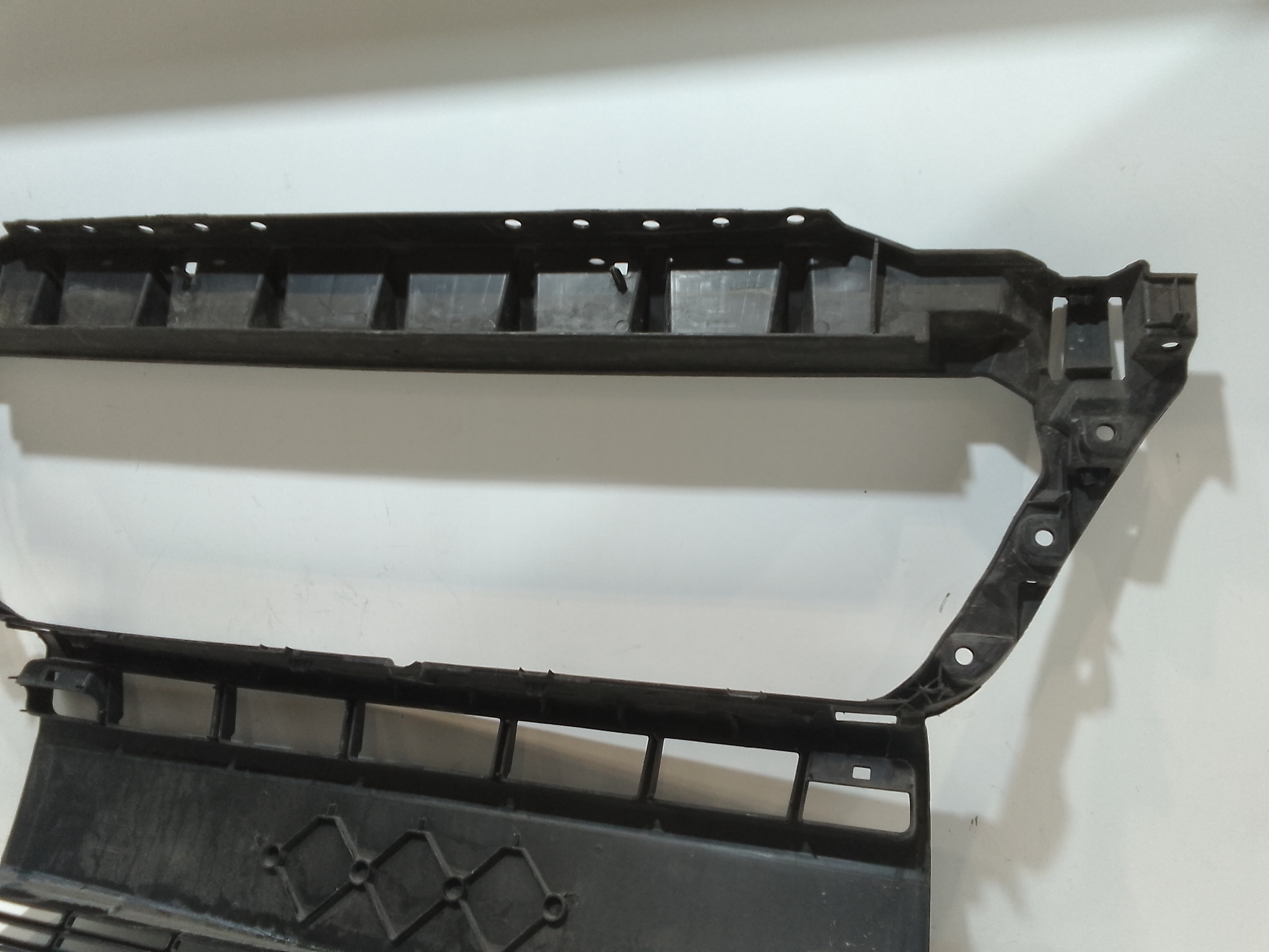 Paraurti anteriore centrale per Peugeot Boxer 4 Serie (2011 - In produzione)