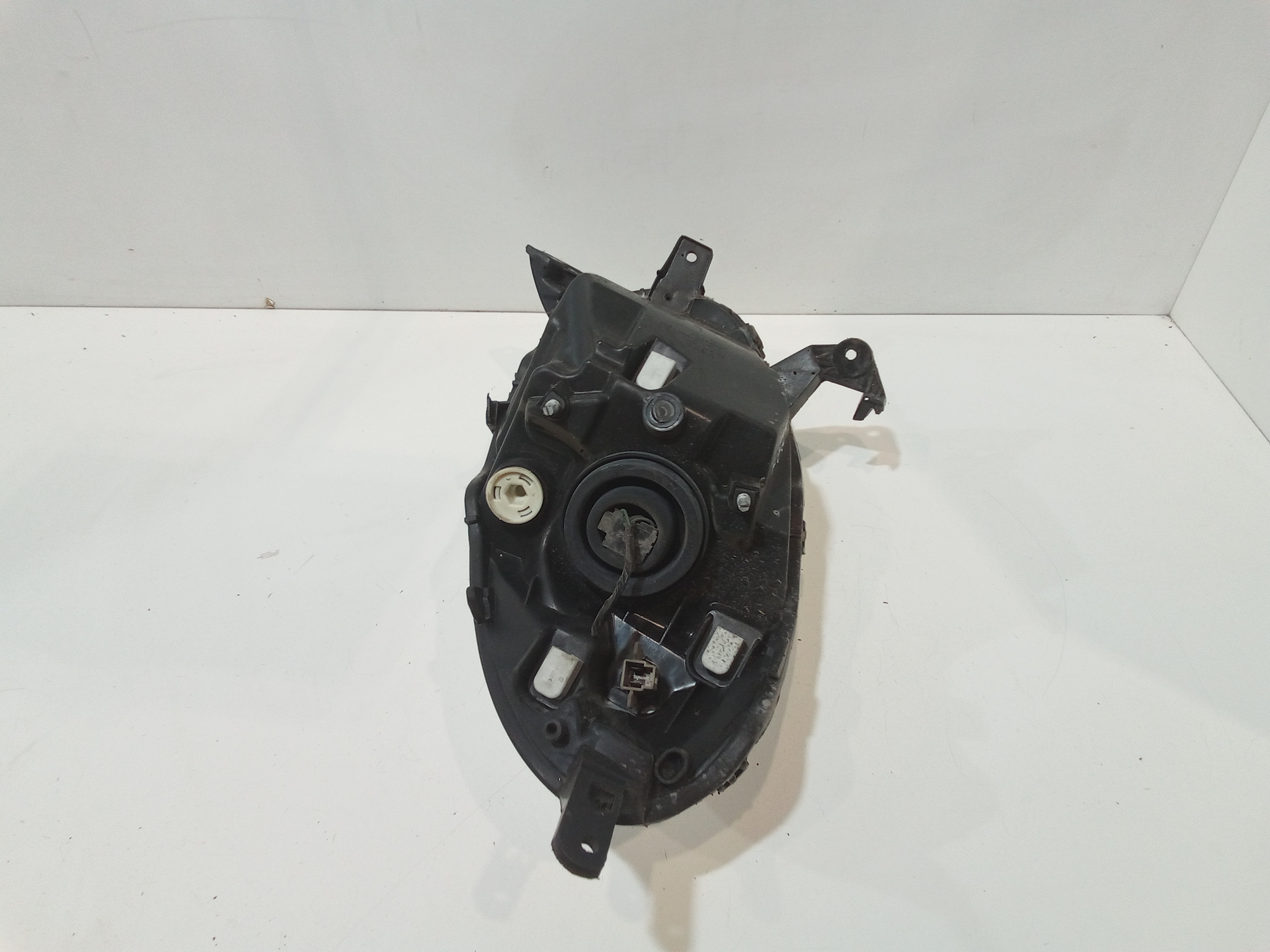 Faro anteriore Sinistro Guida per Nissan Micra 4 Serie (2003 - 2005)