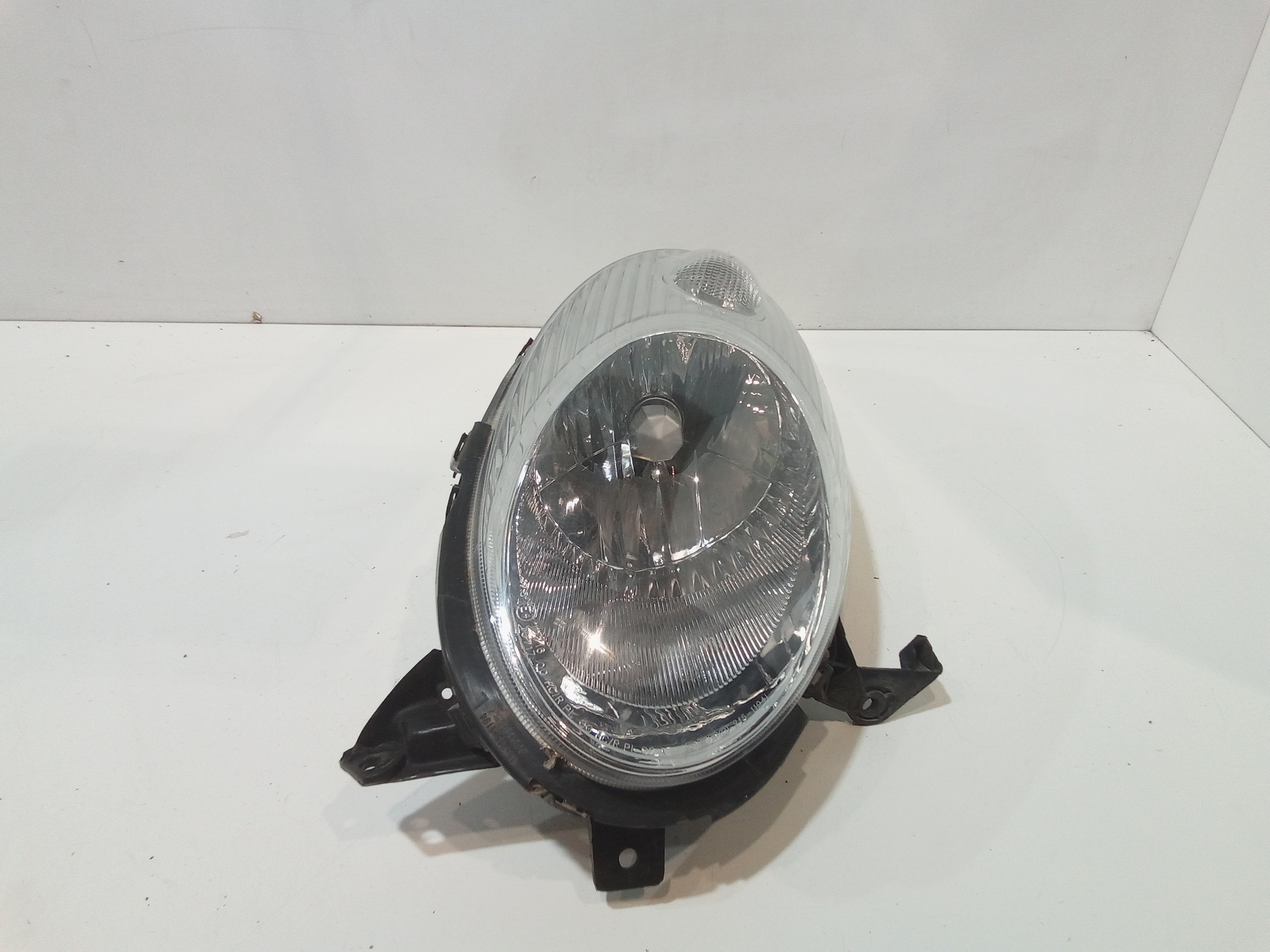 Faro anteriore Sinistro Guida per Nissan Micra 4 Serie (2003 - 2005)