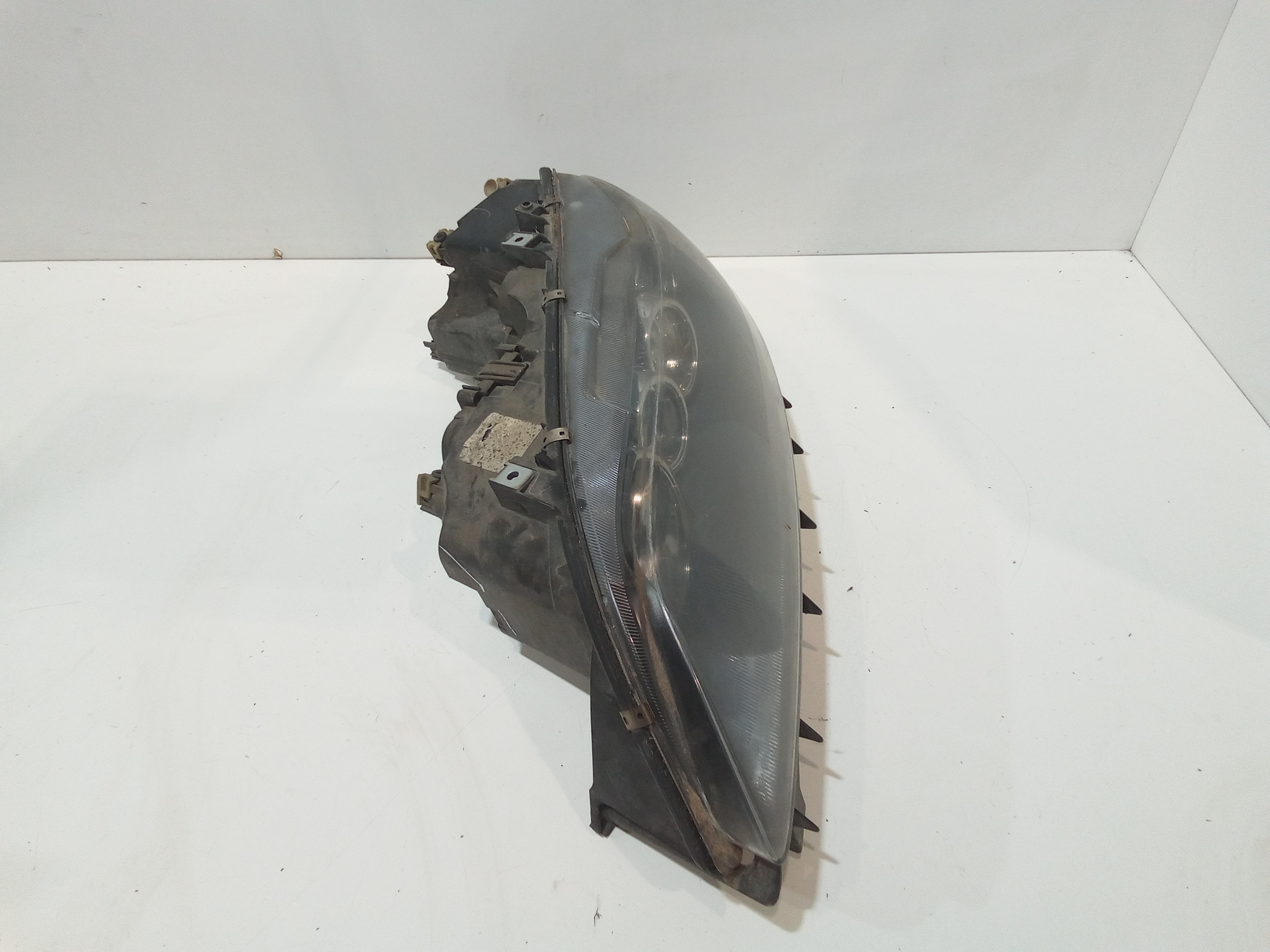 Faro anteriore Sinistro Guida per Mazda 6 Berlina (2002 - 2008)