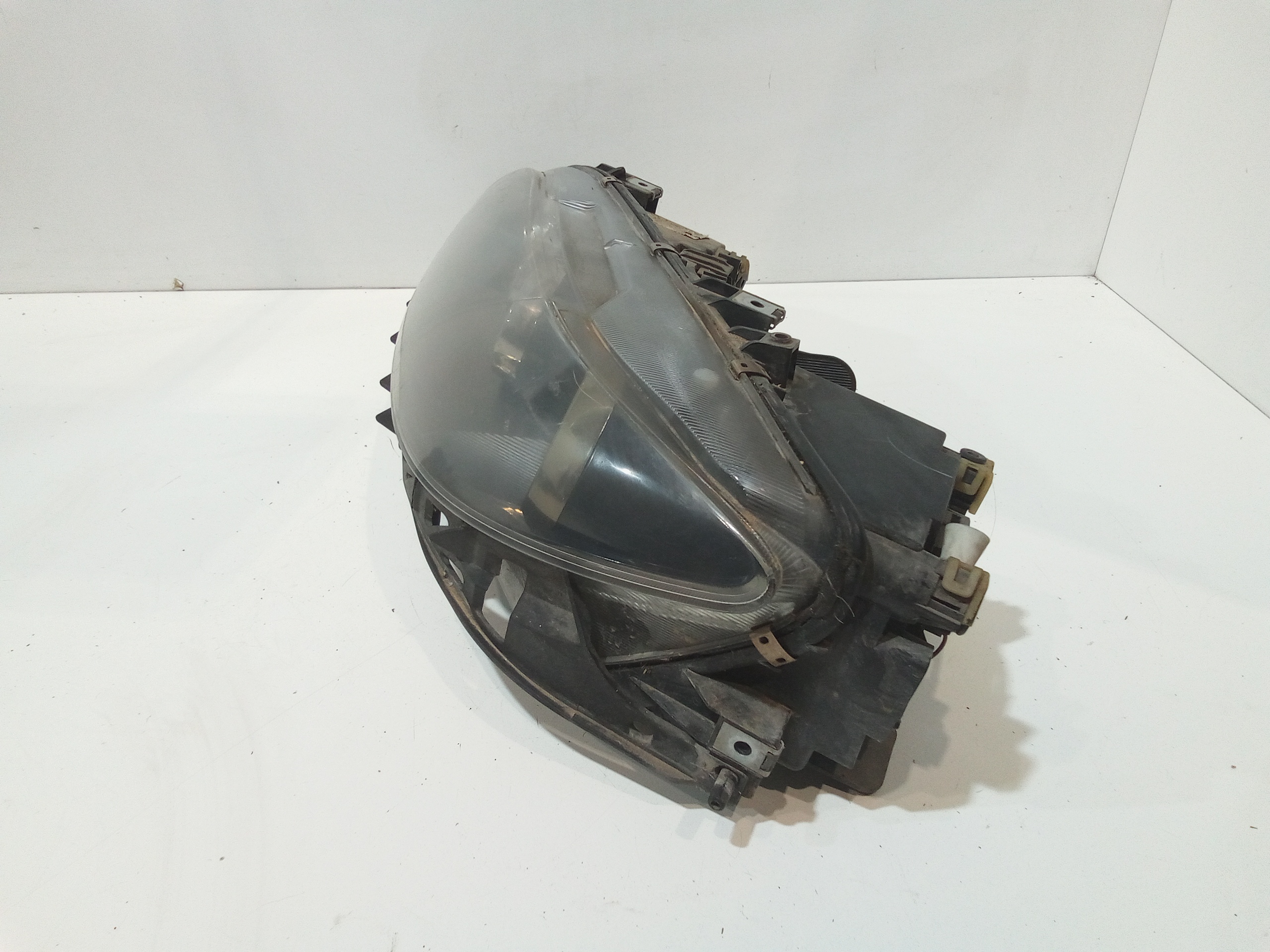 Faro anteriore Sinistro Guida per Mazda 6 Berlina (2002 - 2008)