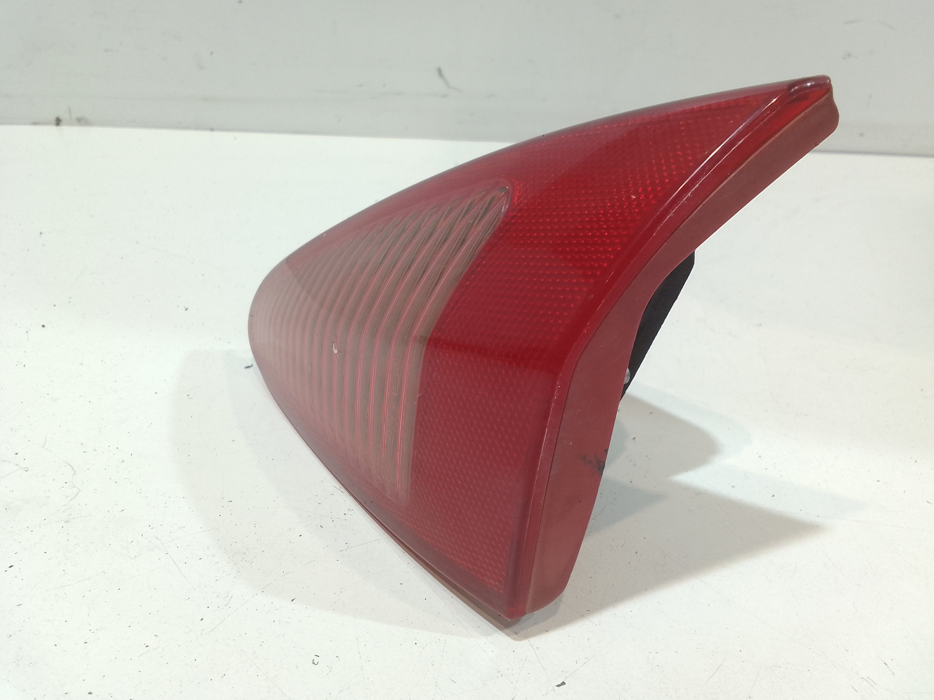 Stop Posteriore Sinistro Integrato nel Portello per Alfa Romeo 147 Serie (937) (00>05<) (2000 - 2005)