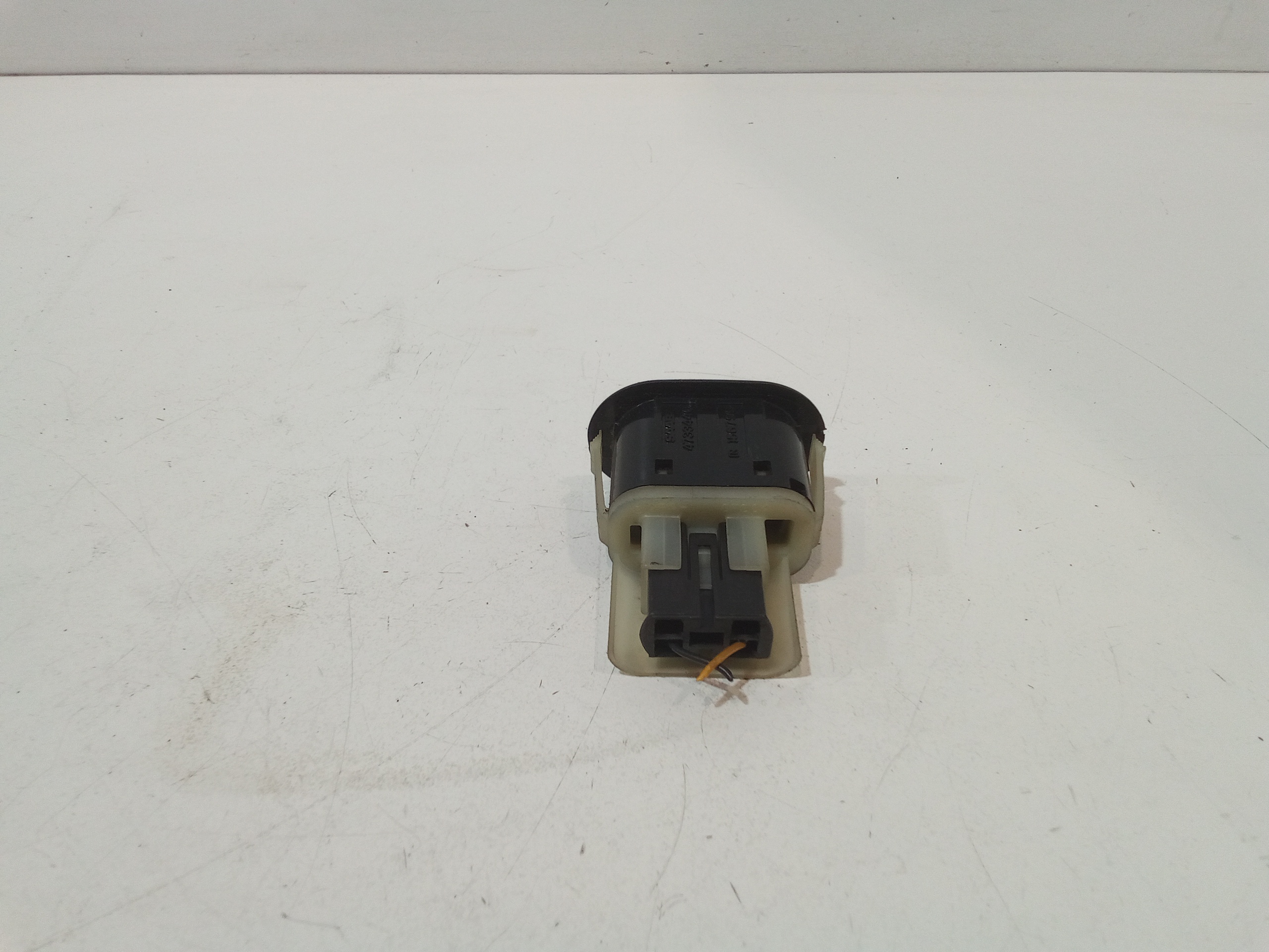 Pulsante apertura portellone posteriore per Saab 9-5 Berlina 2 Serie (2001 - 2006)