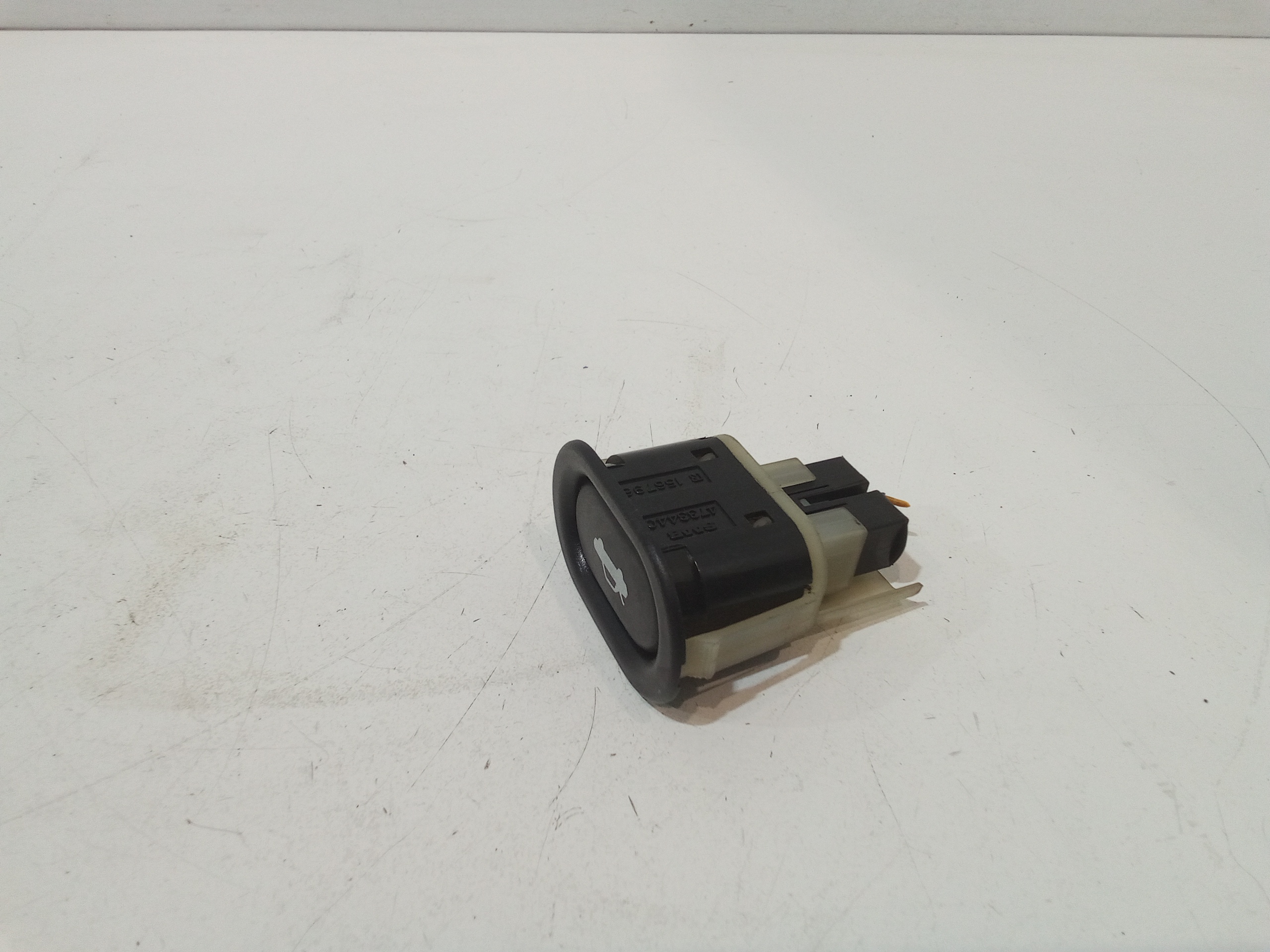 Pulsante apertura portellone posteriore per Saab 9-5 Berlina 2 Serie (2001 - 2006)