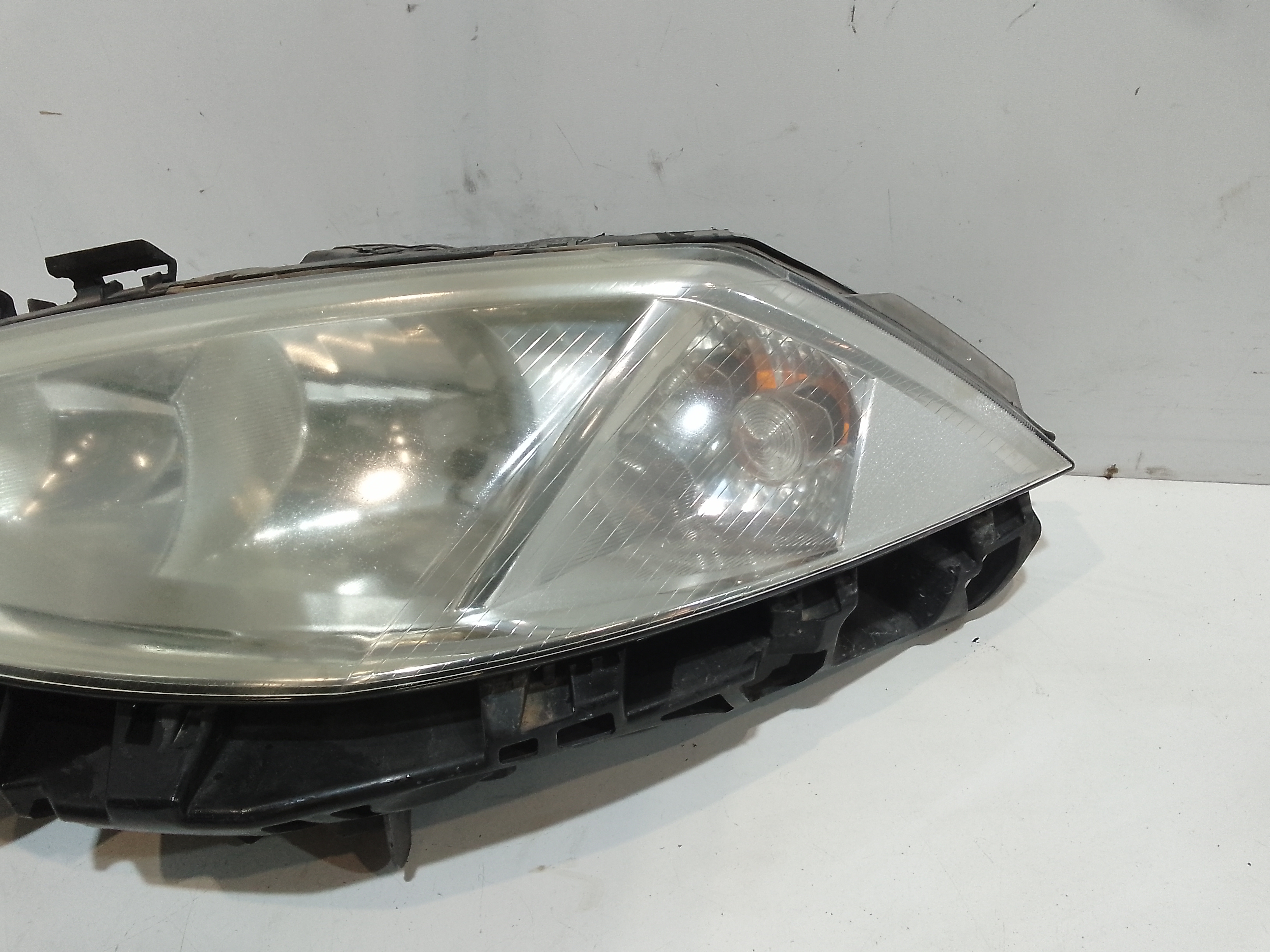 Faro anteriore Sinistro Guida per Renault Megane Ll Serie (02>06) (2002 - 2006)