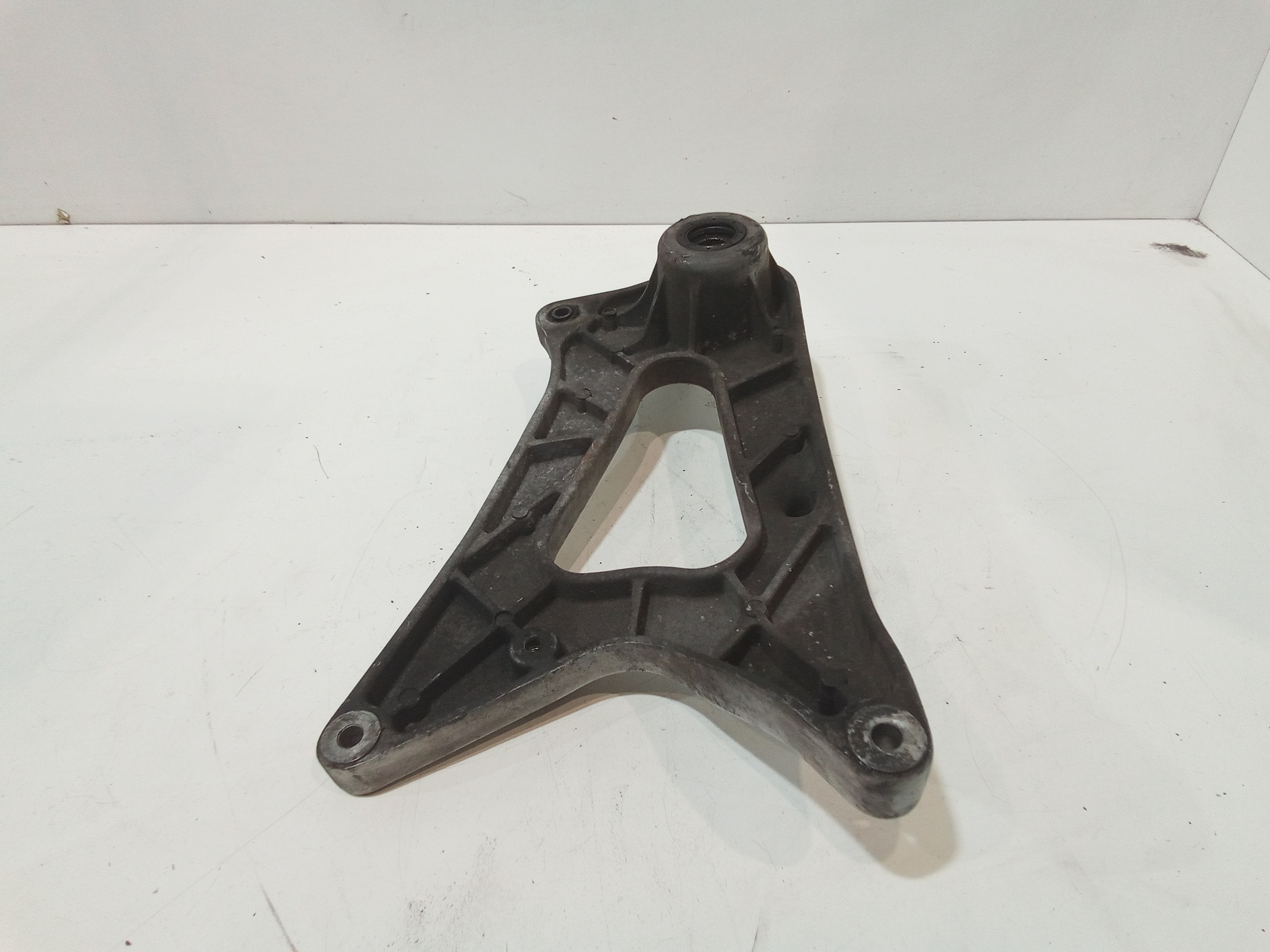 Staffa supporto marmitta per Peugeot Tweet 150 cc (2012 - 2018)