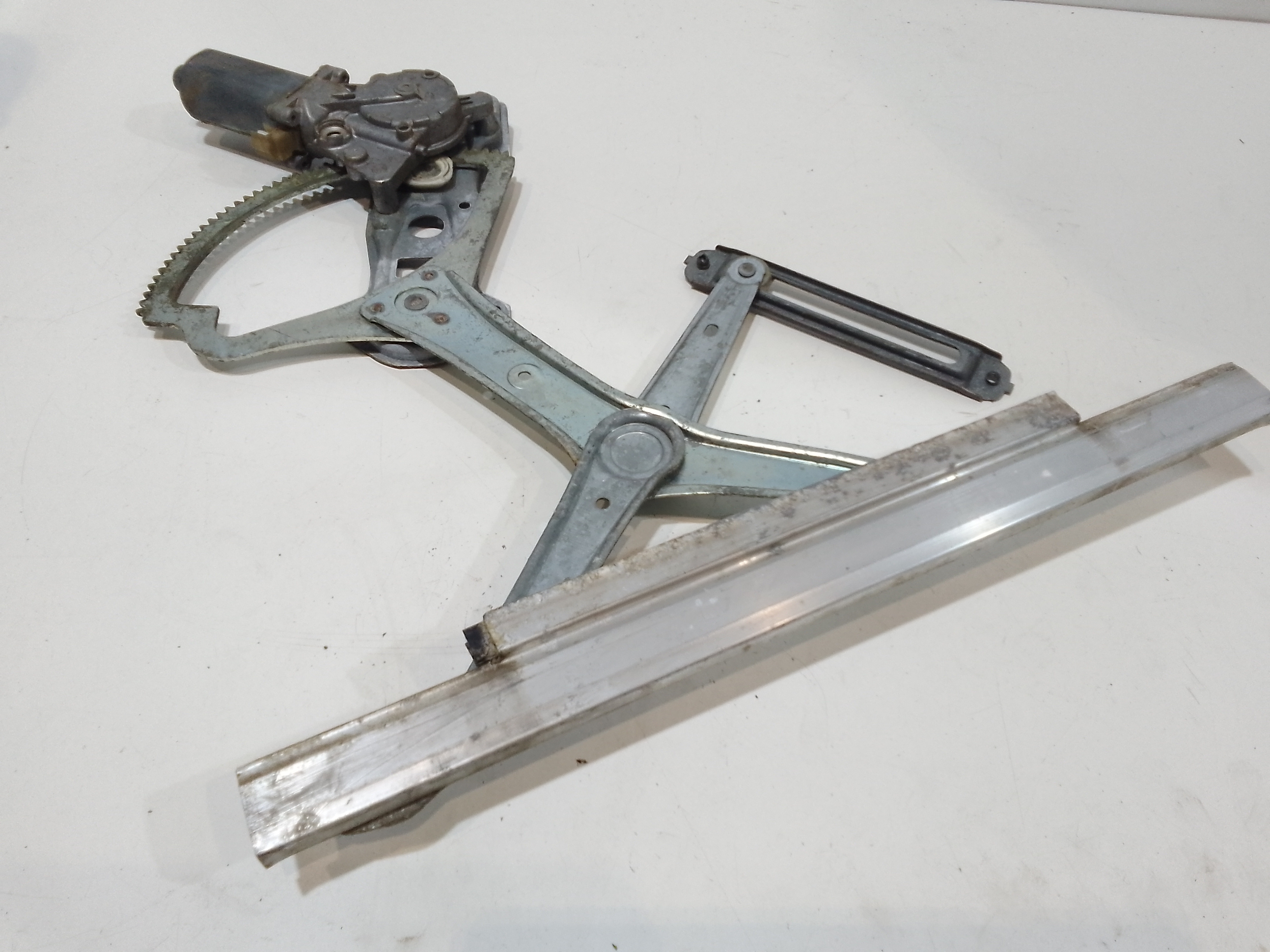 Cremagliera anteriore sinistra Guida per Mercedes Classe C Berlina W202 2 Serie (1997 - 2000)