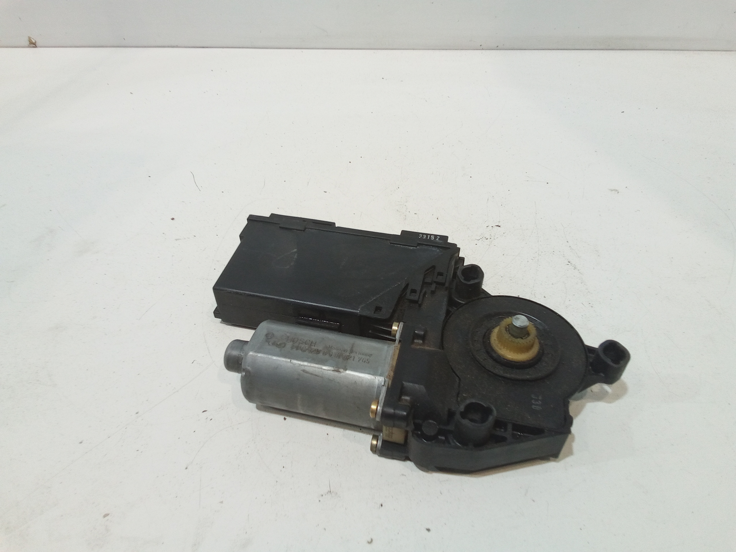 Motorino Alzavetro anteriore destra per Audi A2 Serie (8z0) (00>05) (2000 - 2005)