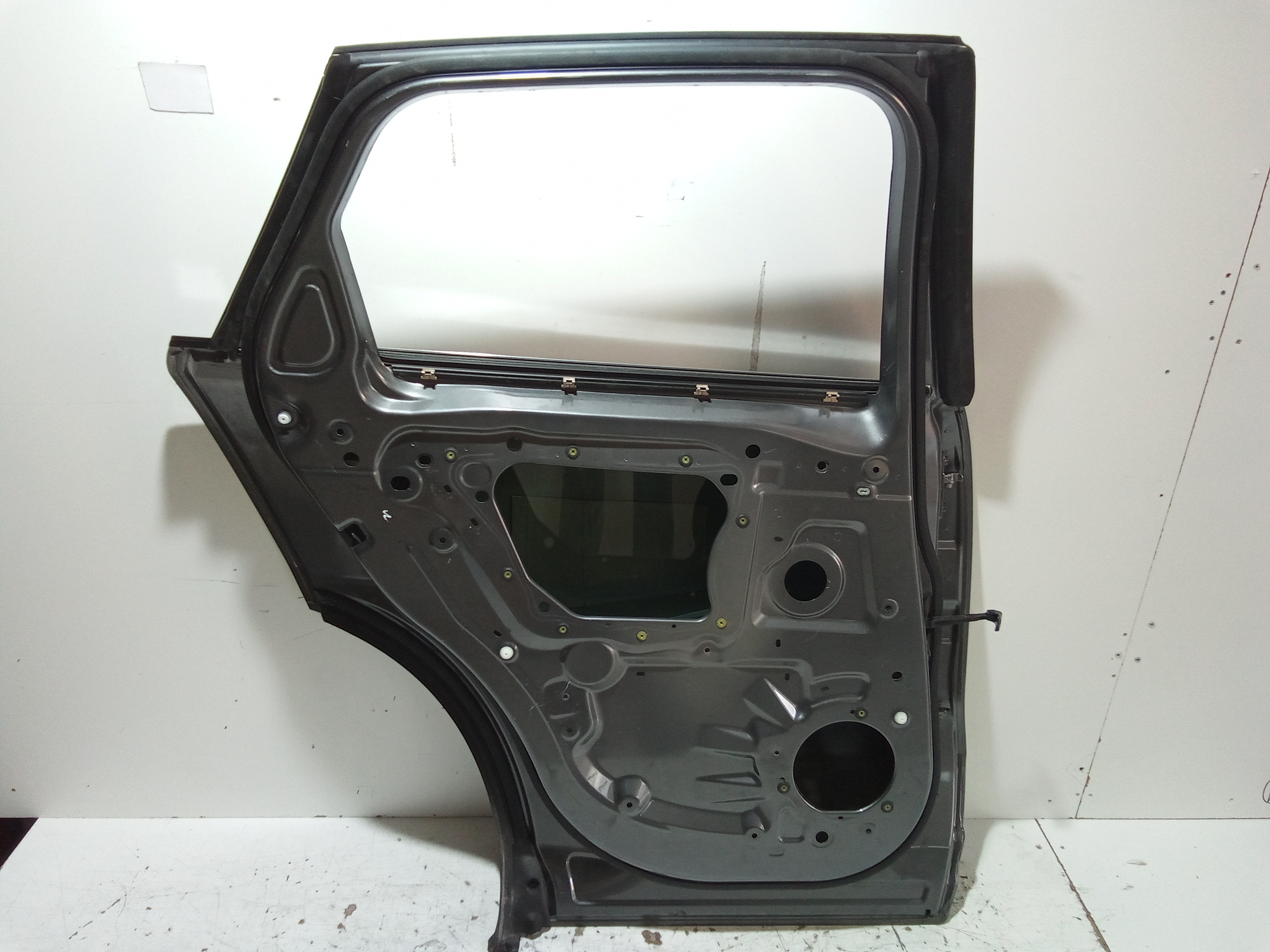 Portiera Posteriore Sinistra per Jaguar F-pace Serie (16>) (2016 - In produzione)