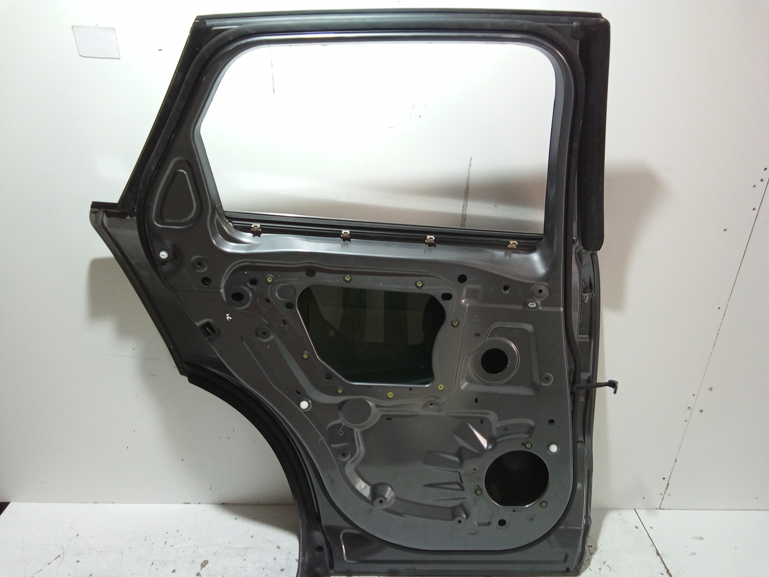 Portiera Posteriore Sinistra per Jaguar F-pace Serie (16>) (2016 - In produzione)