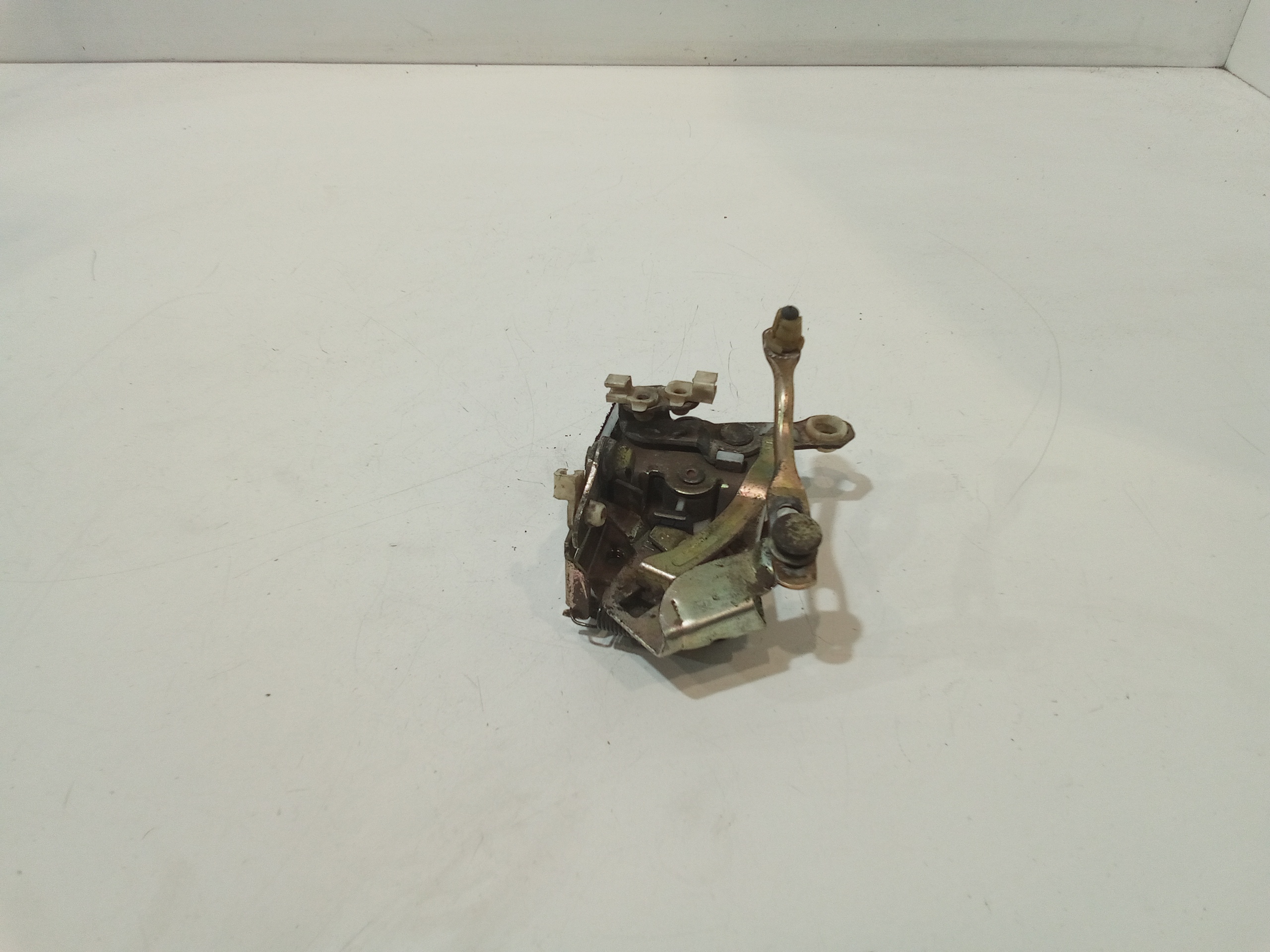 Serratura Anteriore Destra per Hyundai H100 Serie (1996 - 2004)