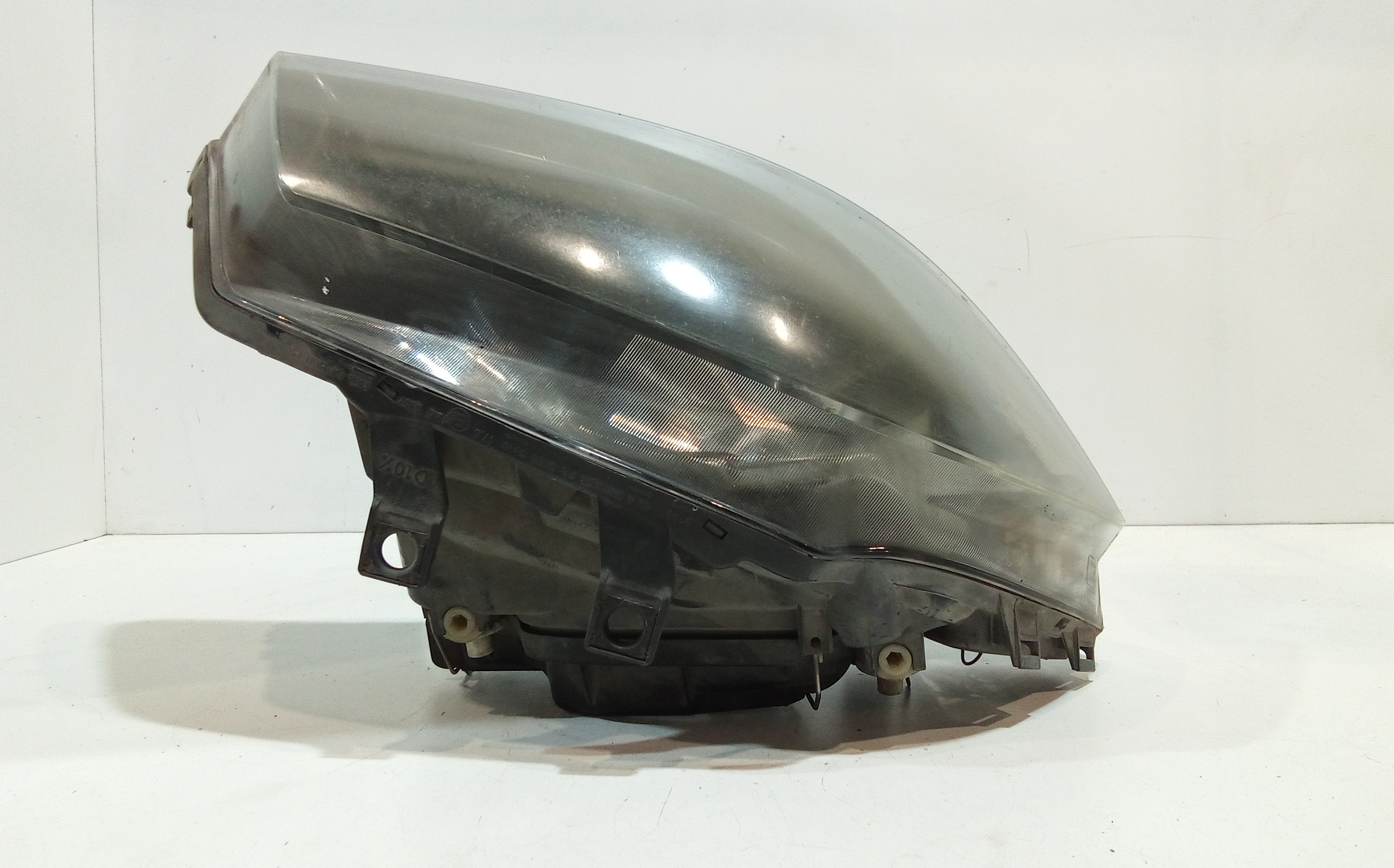 Faro anteriore Destro Passeggero per Seat Cordoba Berlina 4 Serie (2002 - 2009)