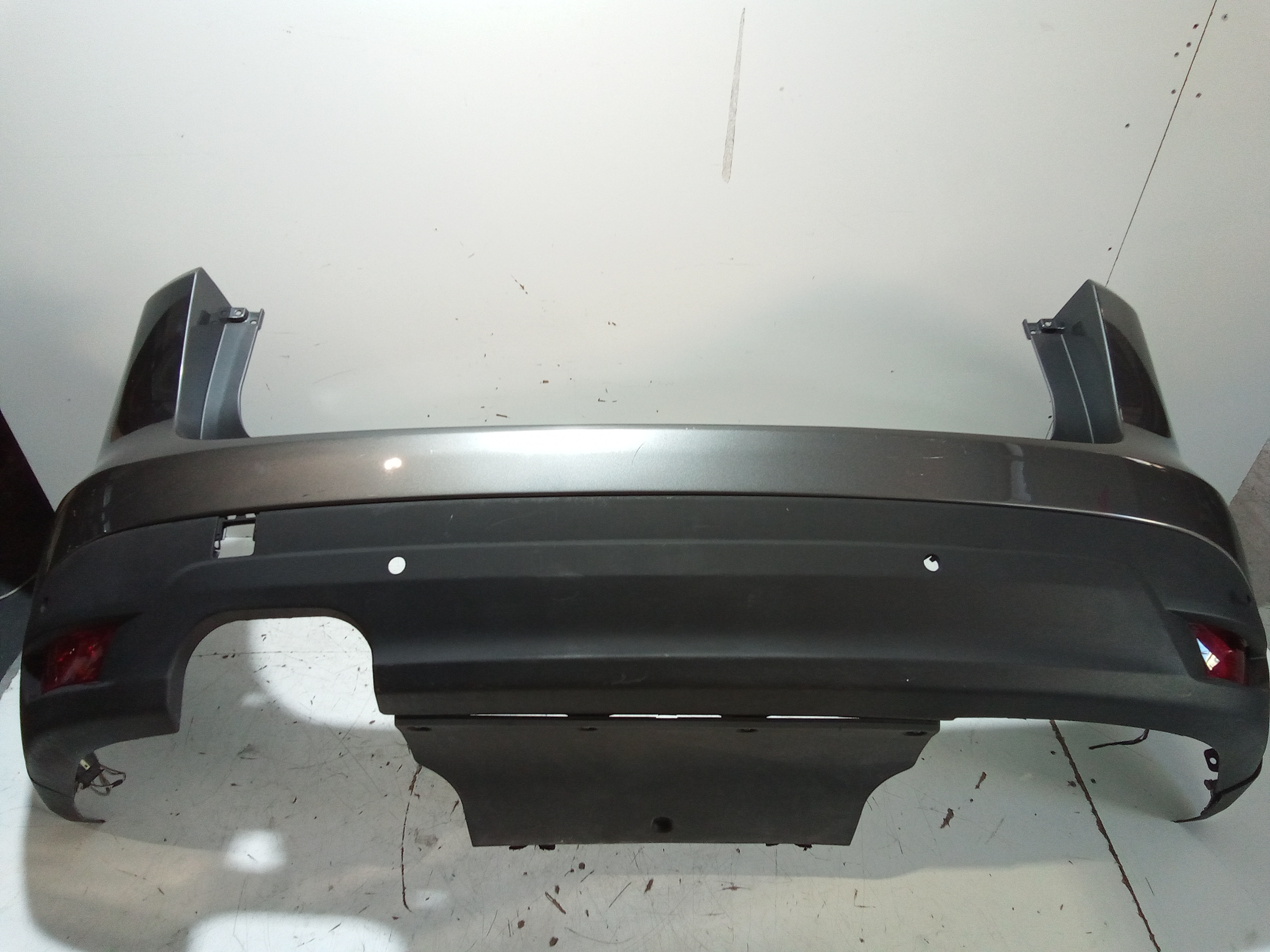 Paraurti Posteriore completo per Jaguar F-pace Serie (16>) (2016 - In produzione)