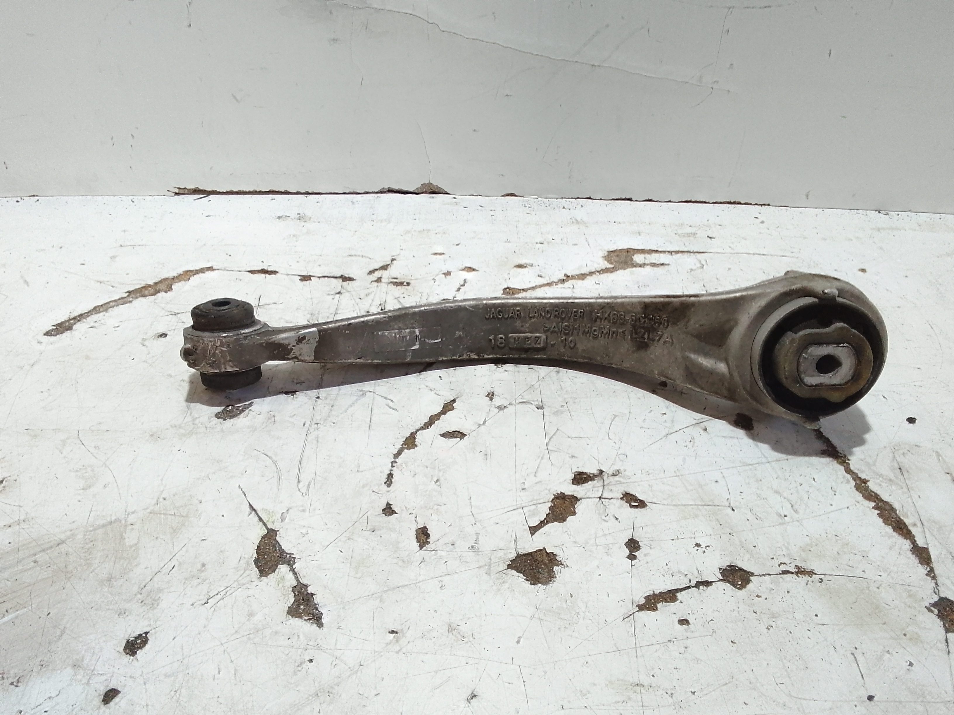 Braccio Oscillante anteriore destro per Jaguar F-pace Serie (16>) (2016 - In produzione)