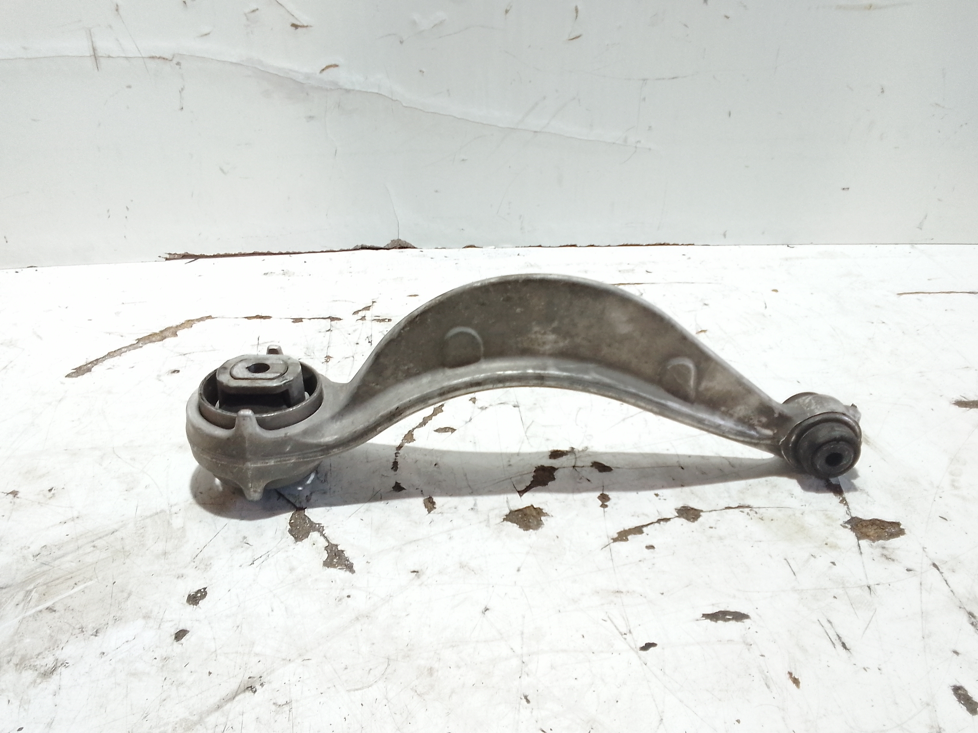 Braccio Oscillante anteriore Sinistro per Jaguar F-pace Serie (16>) (2016 - In produzione)