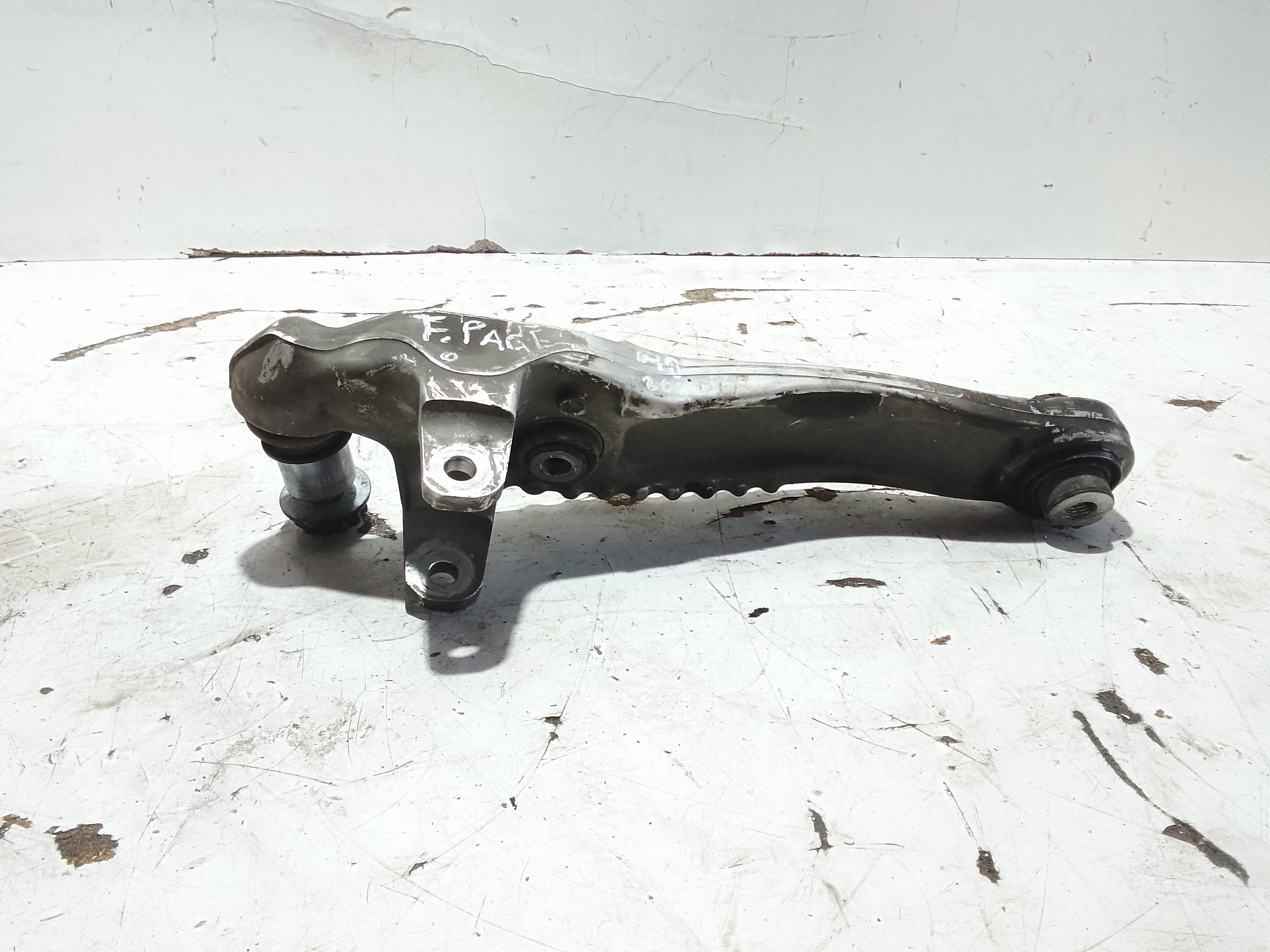 Braccio Oscillante anteriore destro per Jaguar F-pace Serie (16>) (2016 - In produzione)