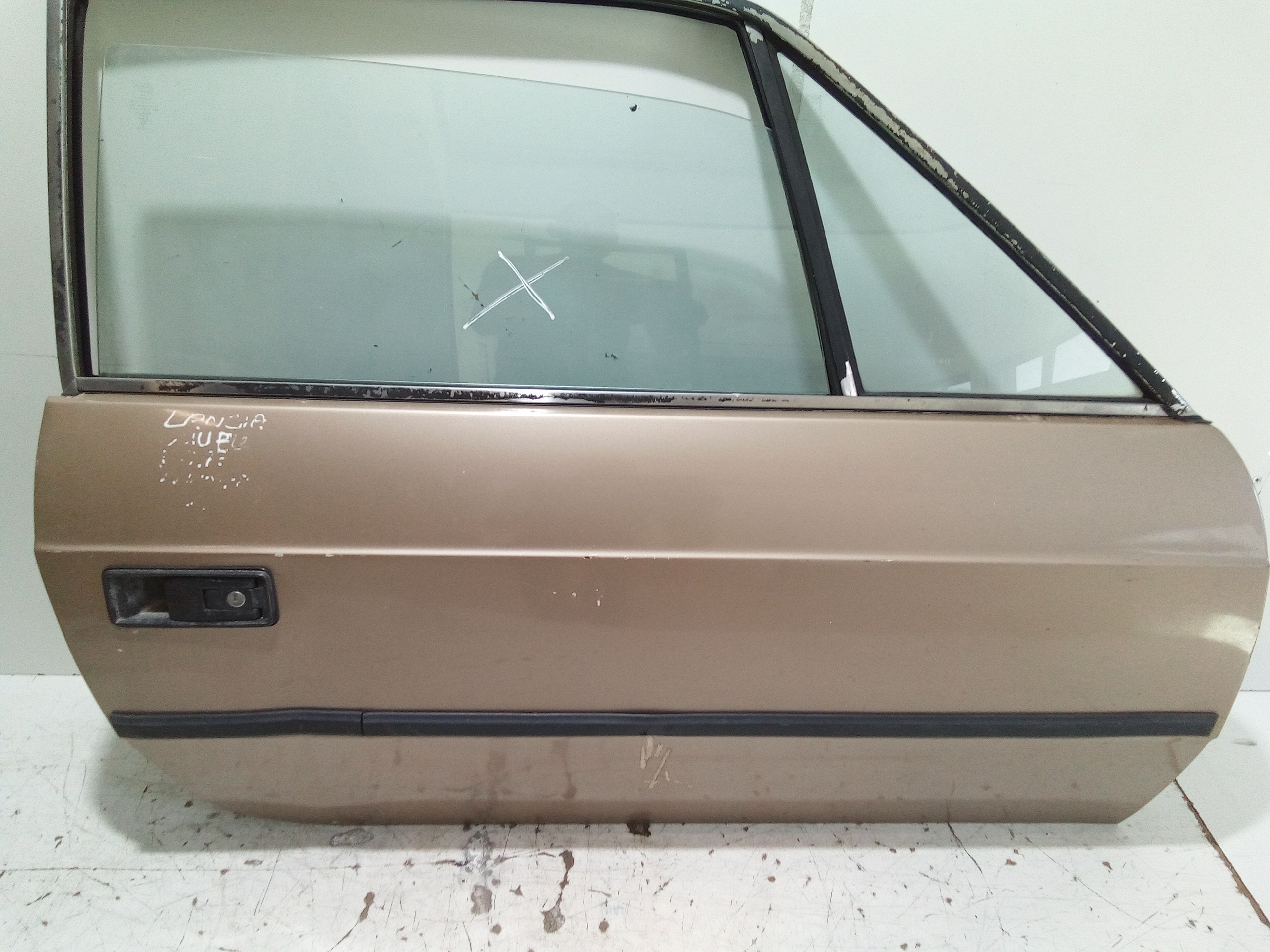 Portiera anteriore Destra per Lancia Beta coup (1972 - 1984)