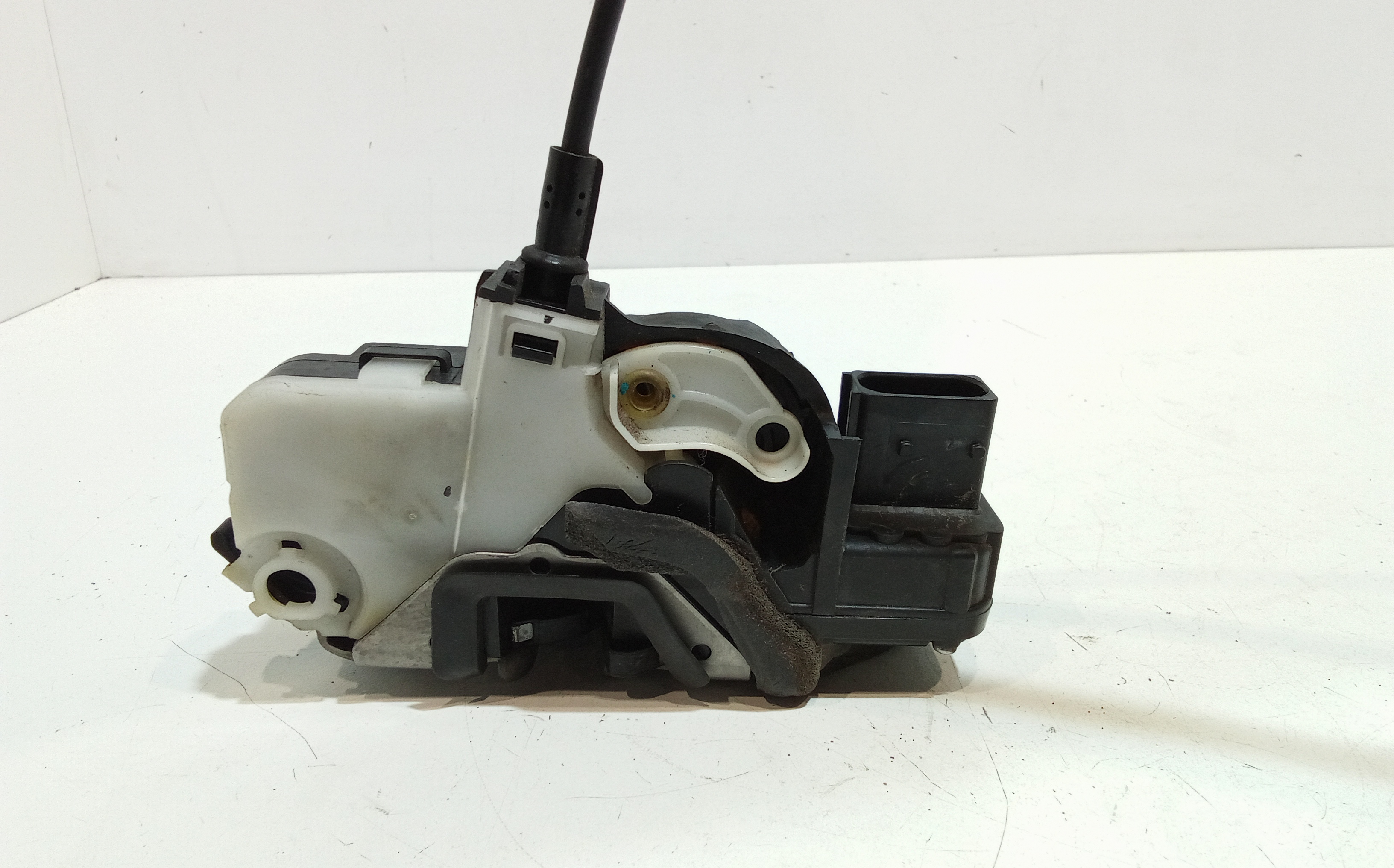 Serratura Anteriore Destra per Opel Insignia Berlina (2008 - 2017)