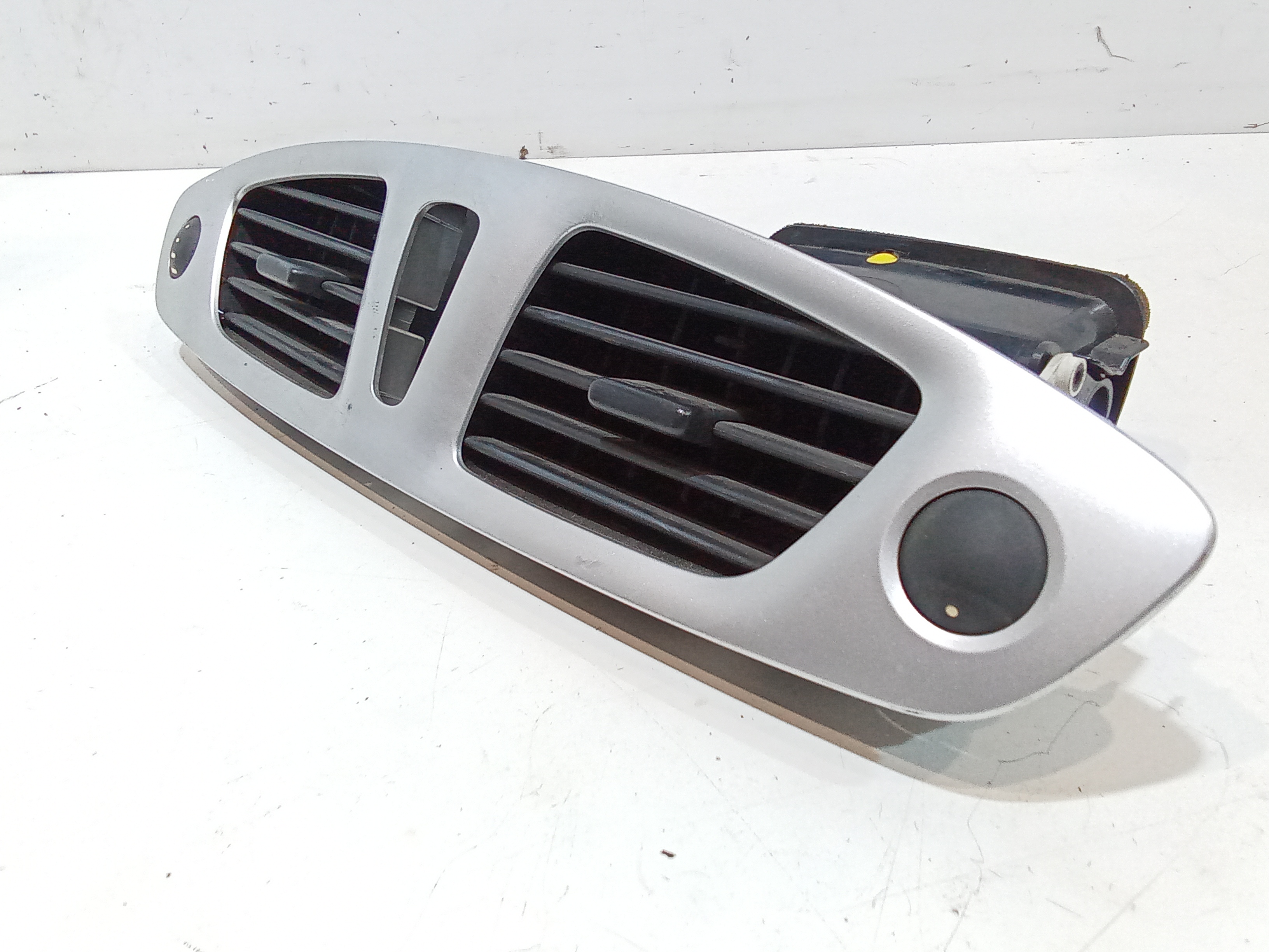 Bocchette Aria Centrale per Renault Scenic X Mod (2009 - In produzione)