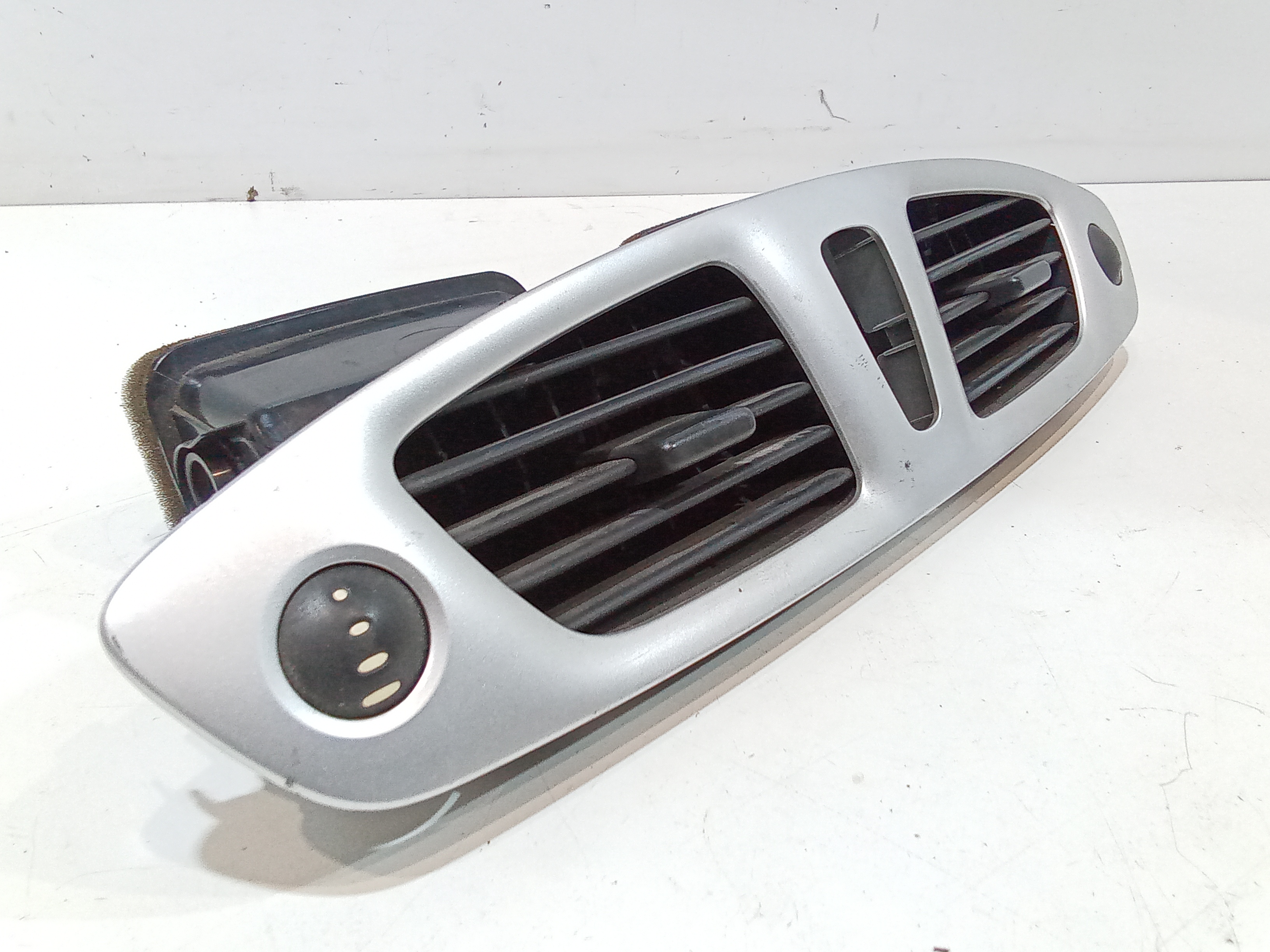 Bocchette Aria Centrale per Renault Scenic X Mod (2009 - In produzione)