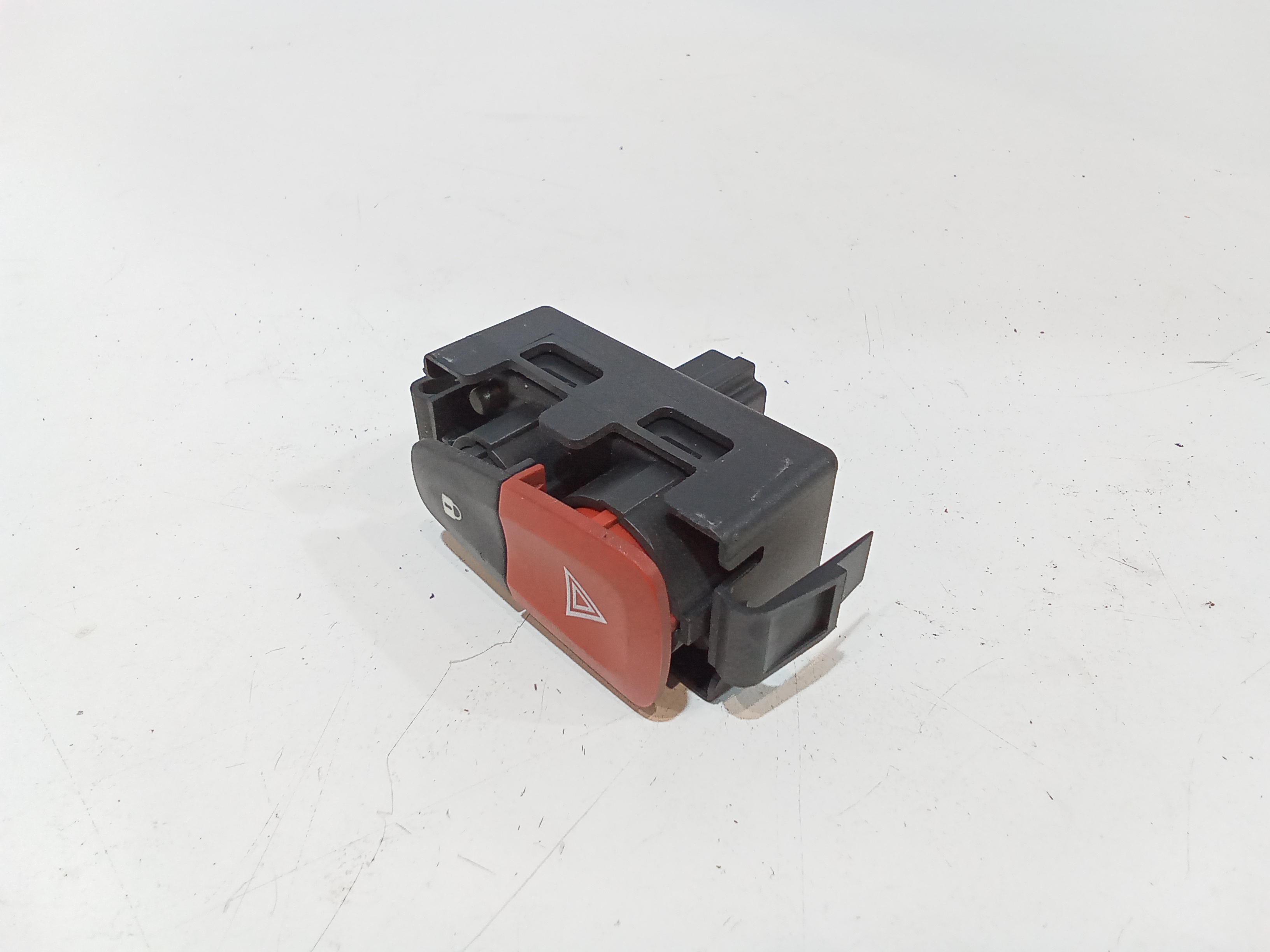 Pulsante luci di emergenza per Renault Scenic X Mod (2009 - In produzione)