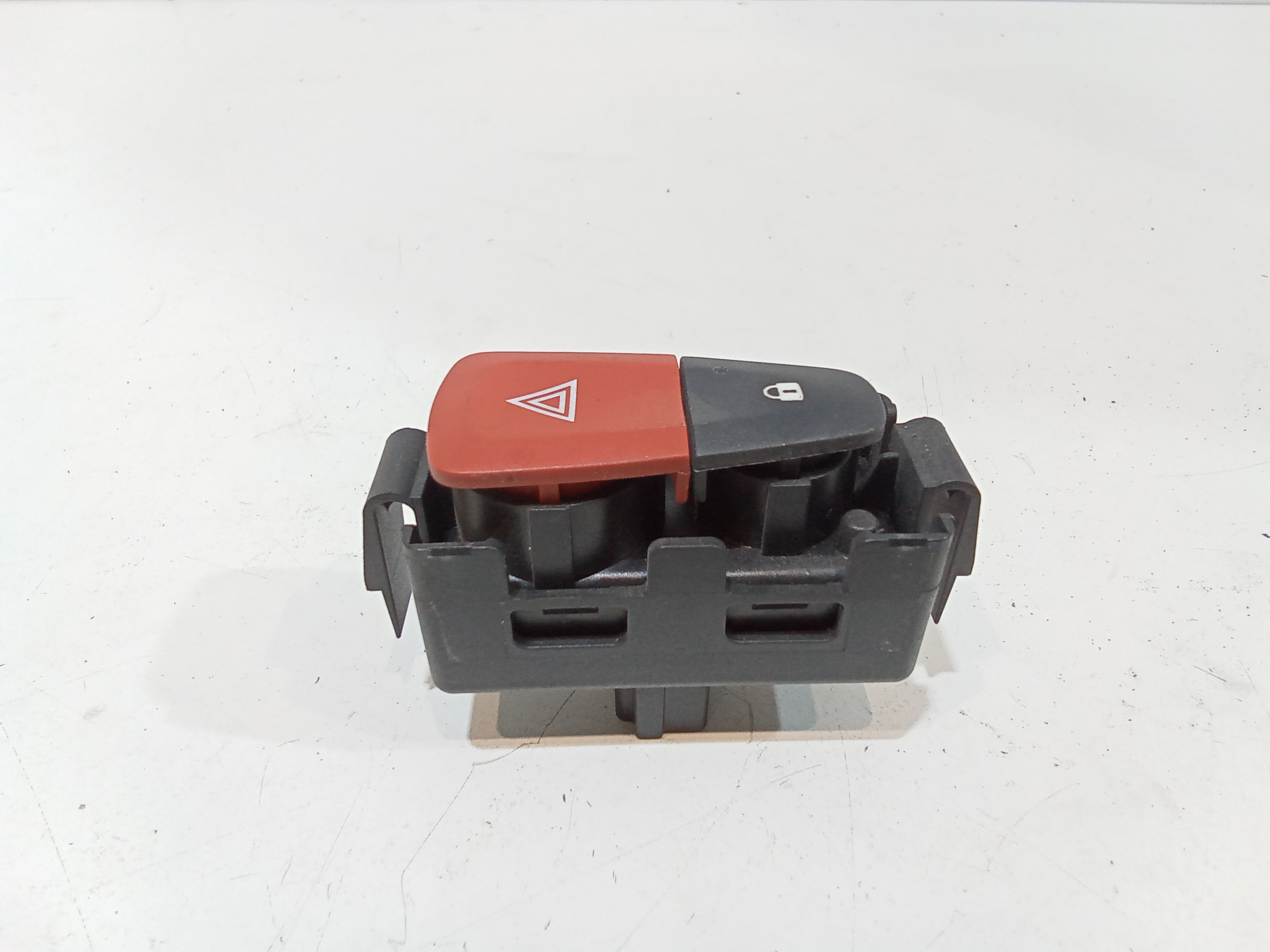 Pulsante luci di emergenza per Renault Scenic X Mod (2009 - In produzione)