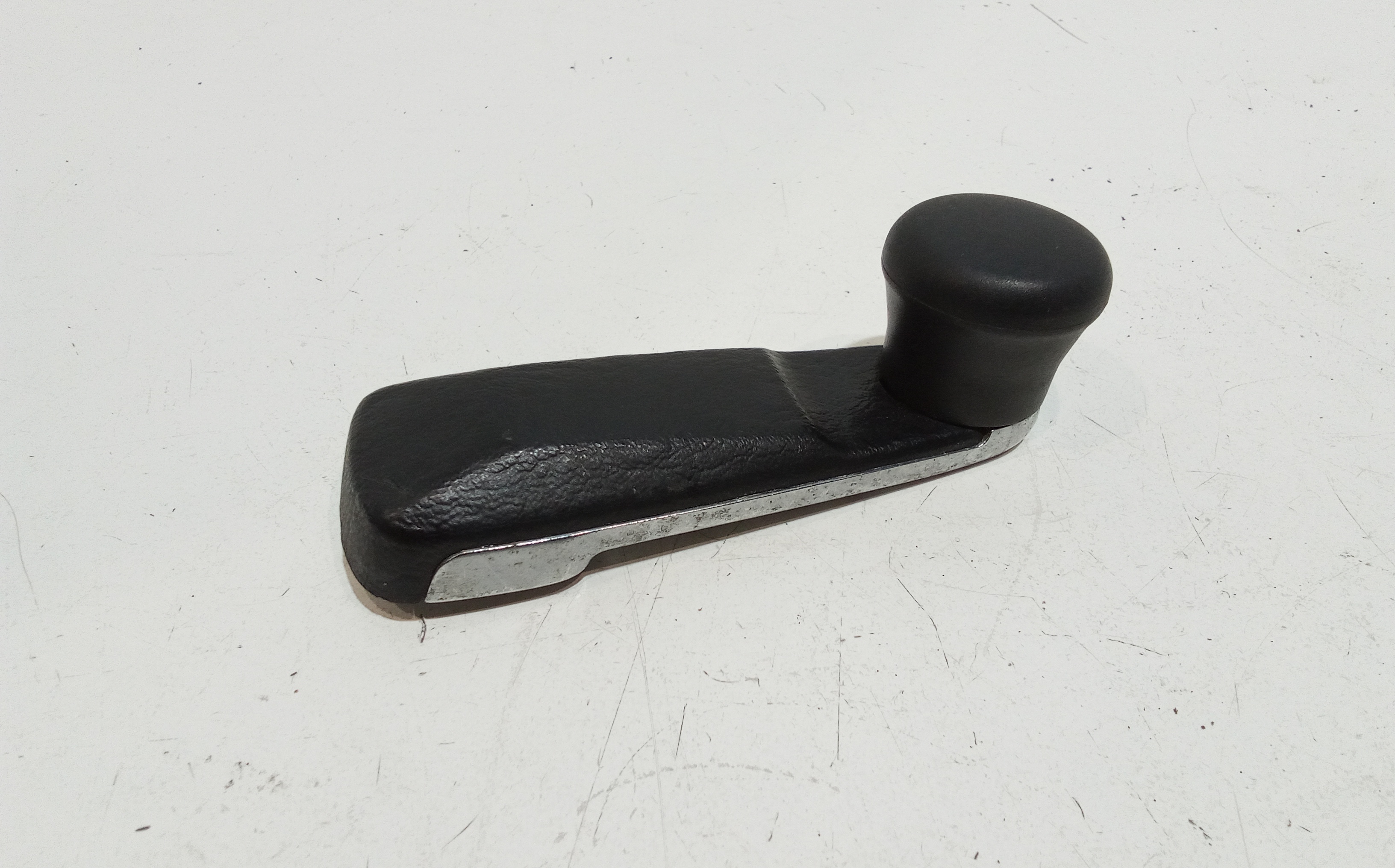 maniglia alzavetri posteriore sx guida per Mercedes Classe E W124 (1993 - 1997)