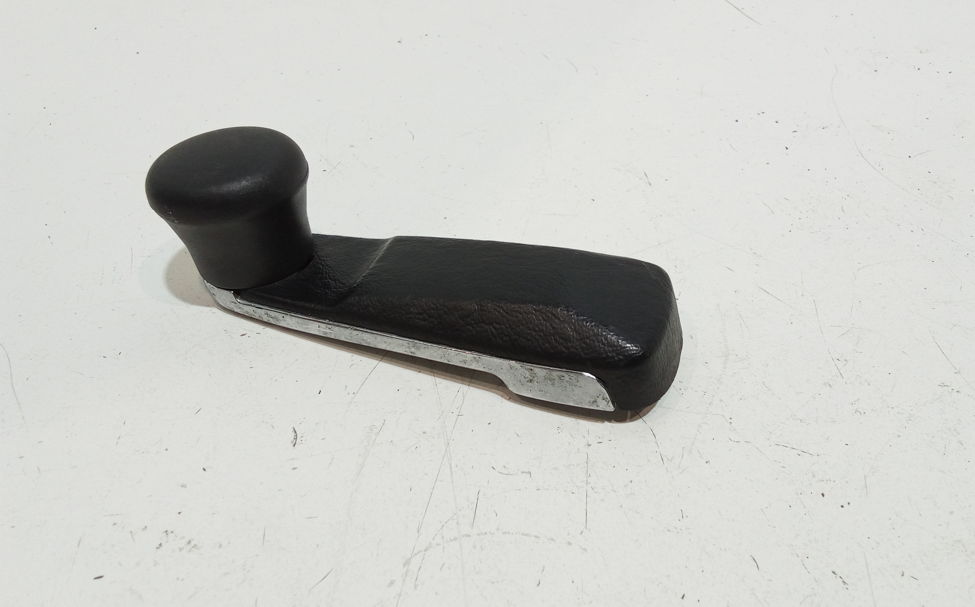 maniglia alzavetri posteriore sx guida per Mercedes Classe E W124 (1993 - 1997)