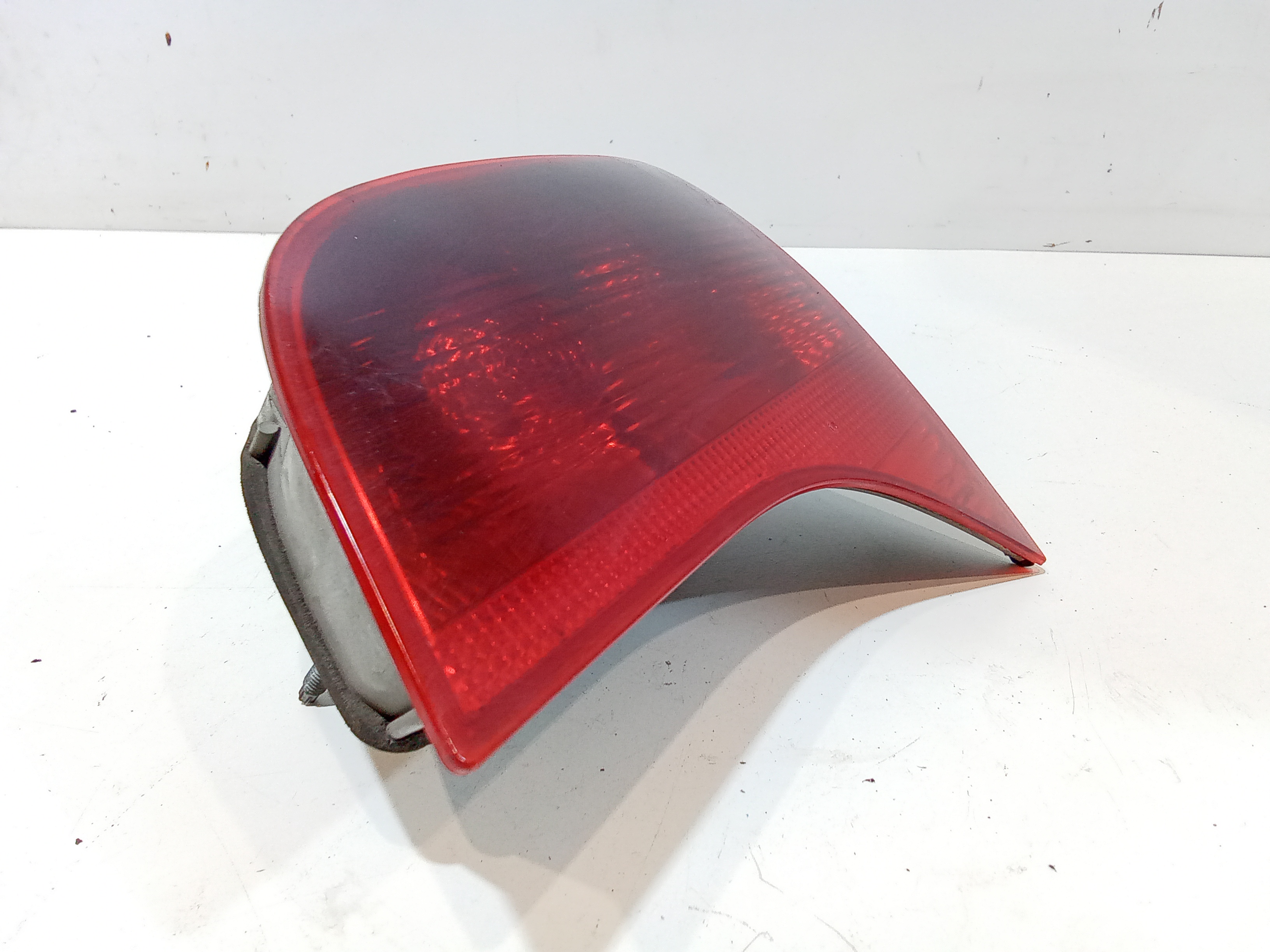 Stop Posteriore Sinistro Integrato nel Portello per Audi A4 Avant (8ed) (04>08) (2004 - 2008)