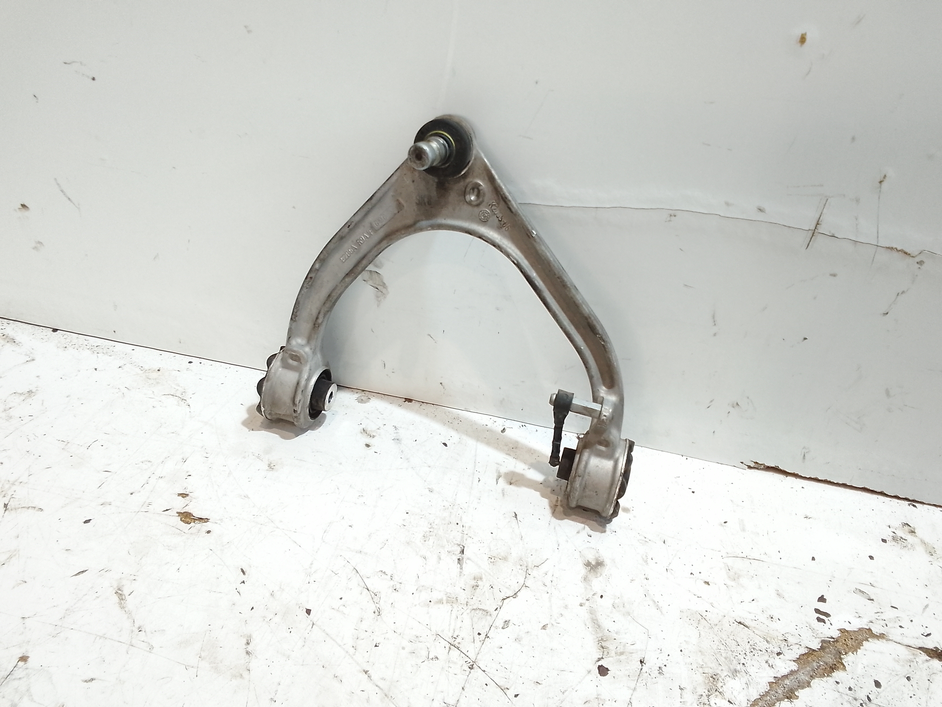 Braccio Oscillante Superiore Ant. DX per Jaguar F-pace Serie (16>) (2016 - In produzione)