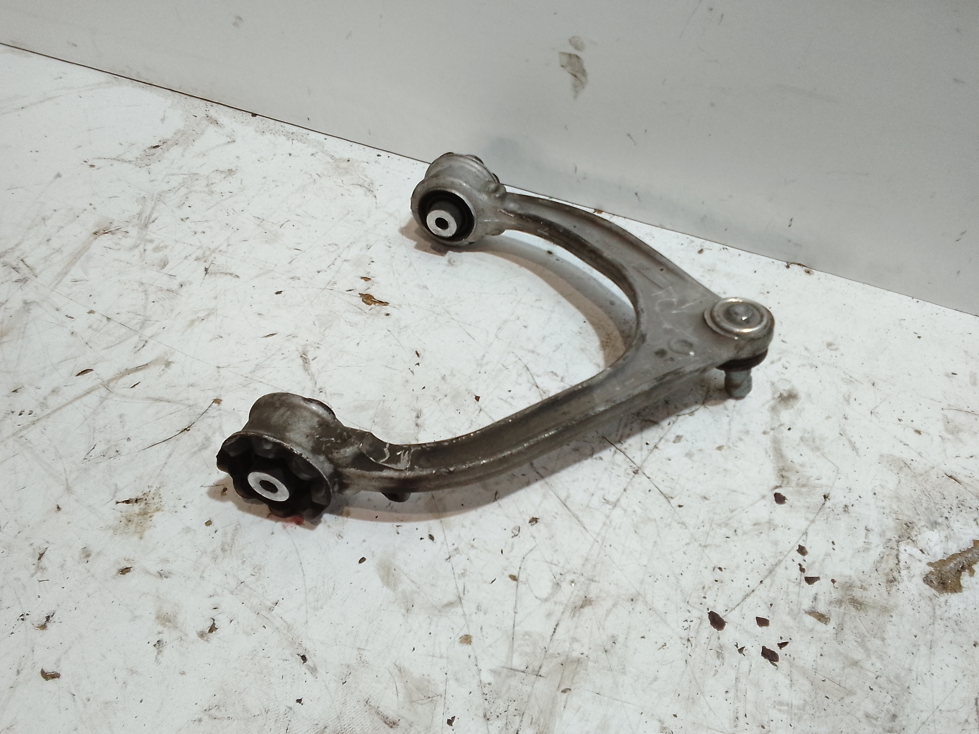 Braccio Oscillante Superiore Ant. SX per Jaguar F-pace Serie (16>) (2016 - In produzione)