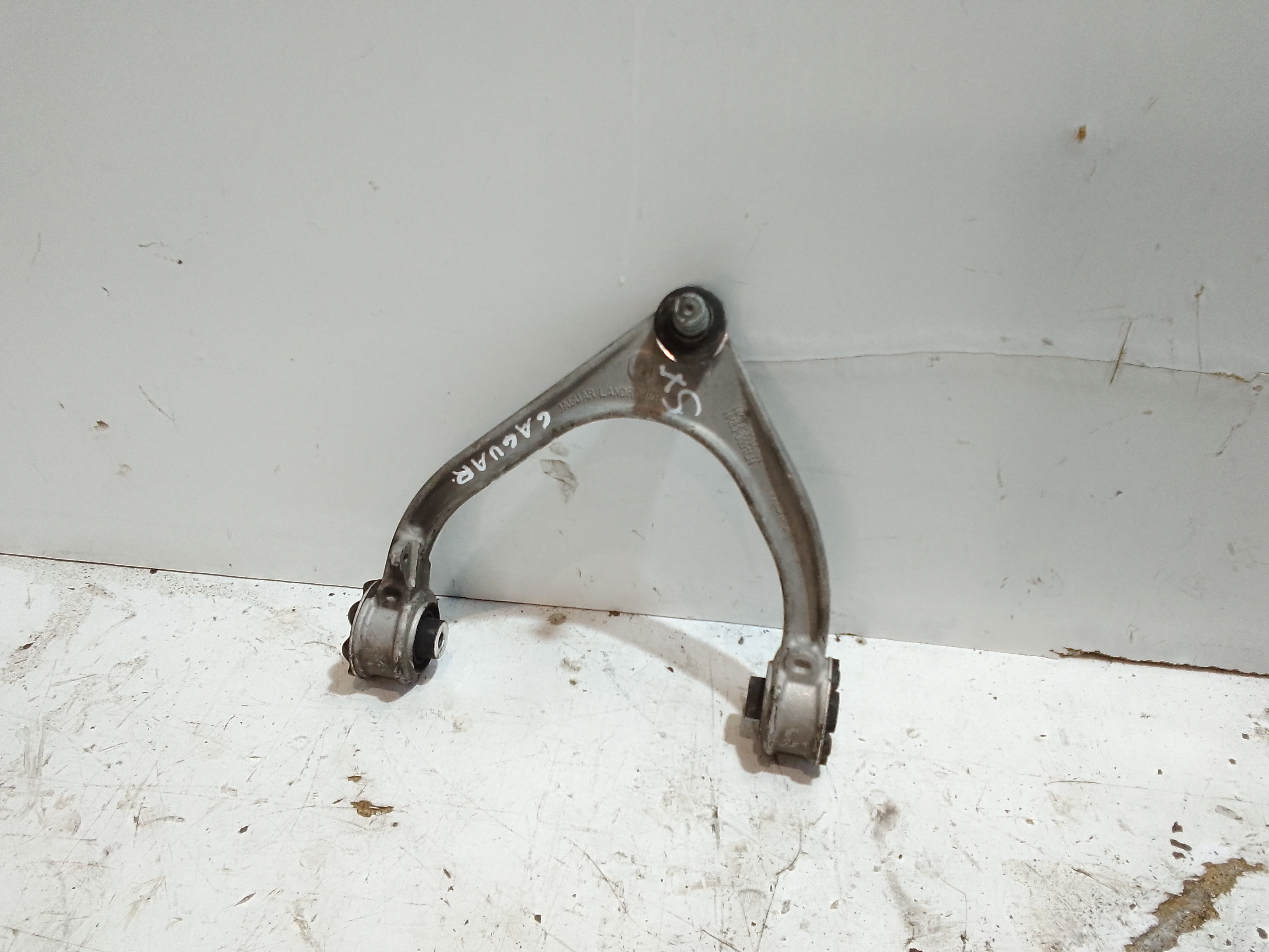 Braccio Oscillante Superiore Ant. SX per Jaguar F-pace Serie (16>) (2016 - In produzione)