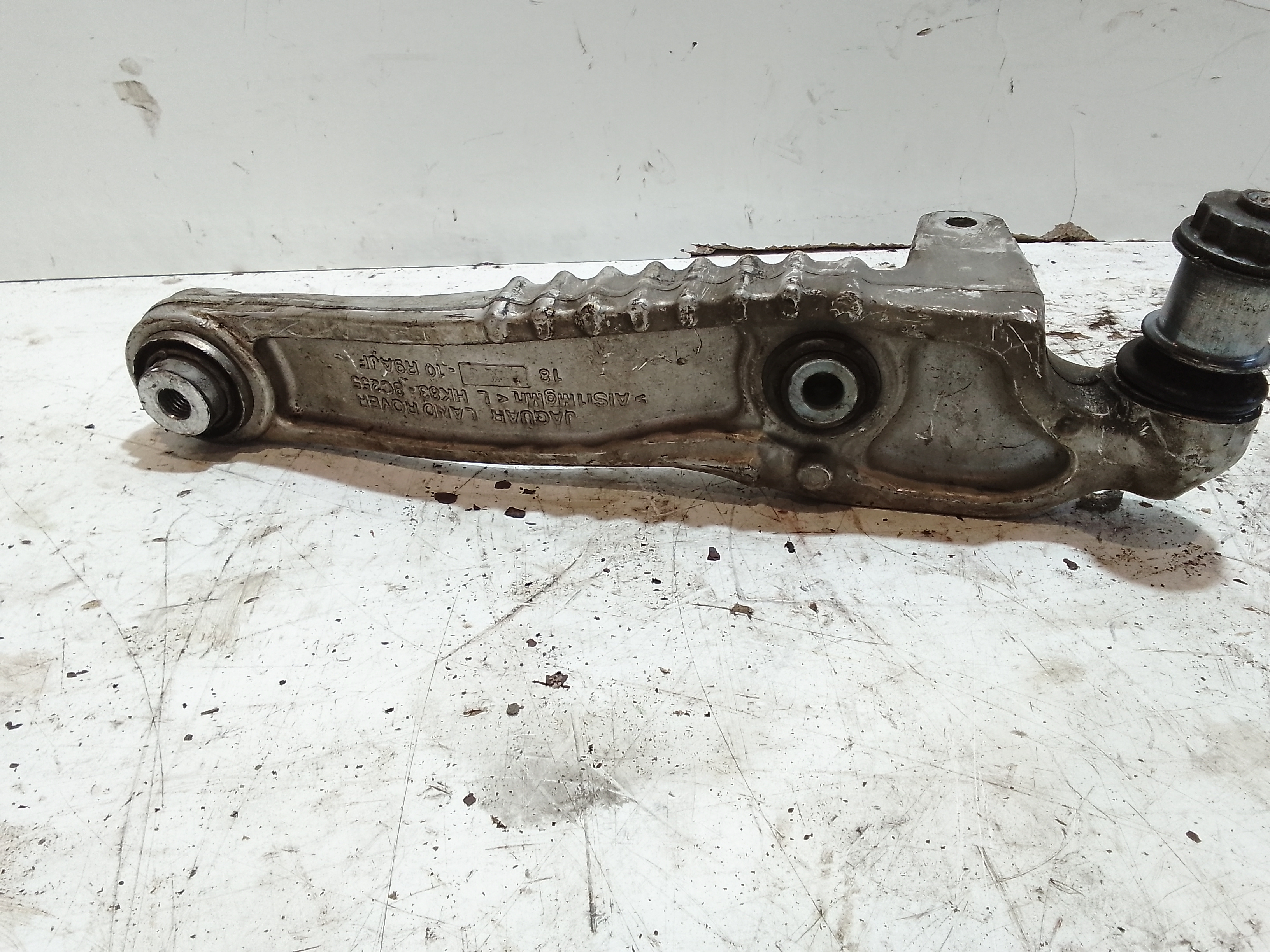 Braccio Oscillante anteriore Sinistro per Jaguar F-pace Serie (16>) (2016 - In produzione)