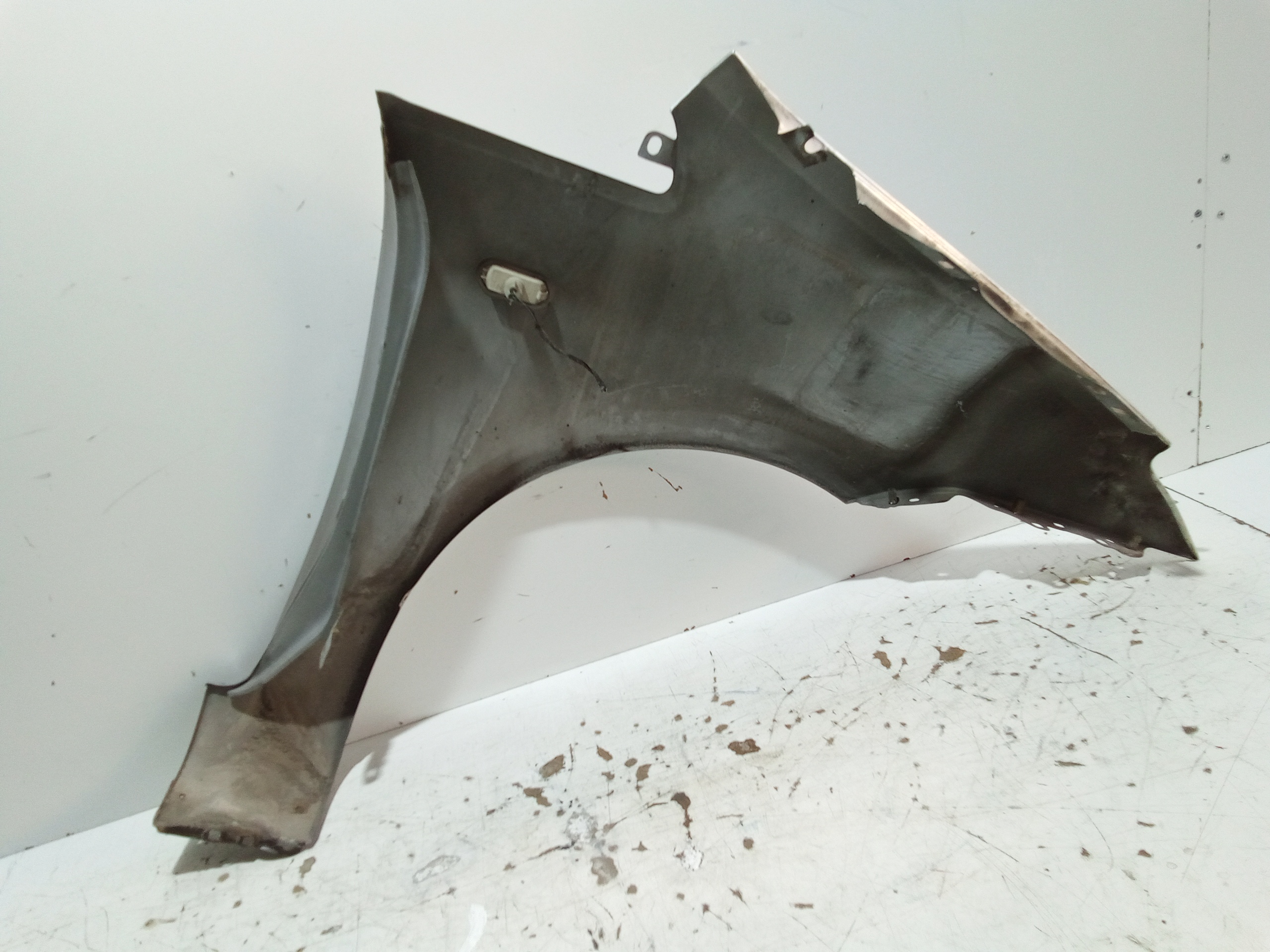 Parafango Anteriore Sinistro per Ford Focus C-max Serie (03>07) (2003 - 2007)