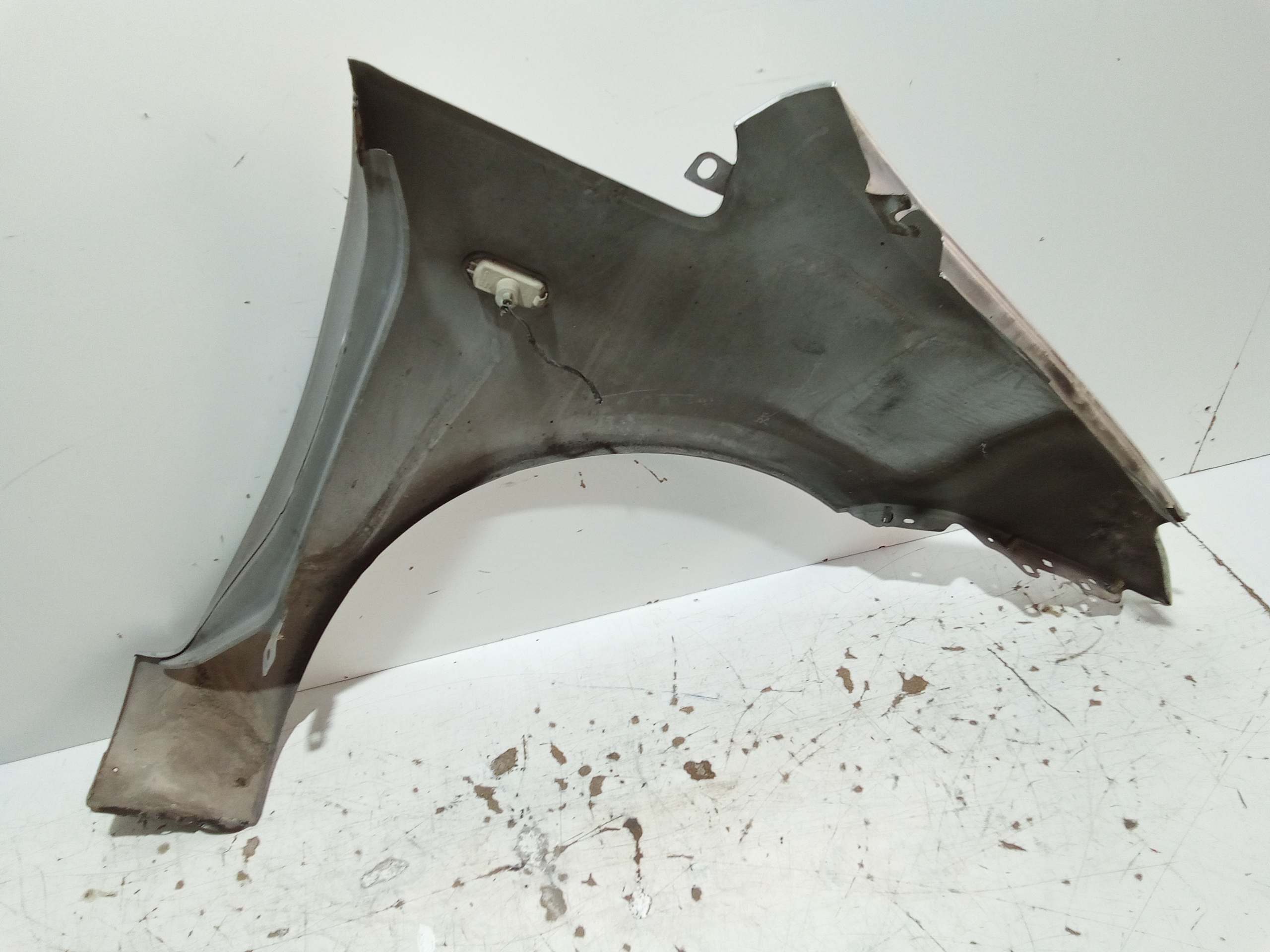 Parafango Anteriore Sinistro per Ford Focus C-max Serie (03>07) (2003 - 2007)