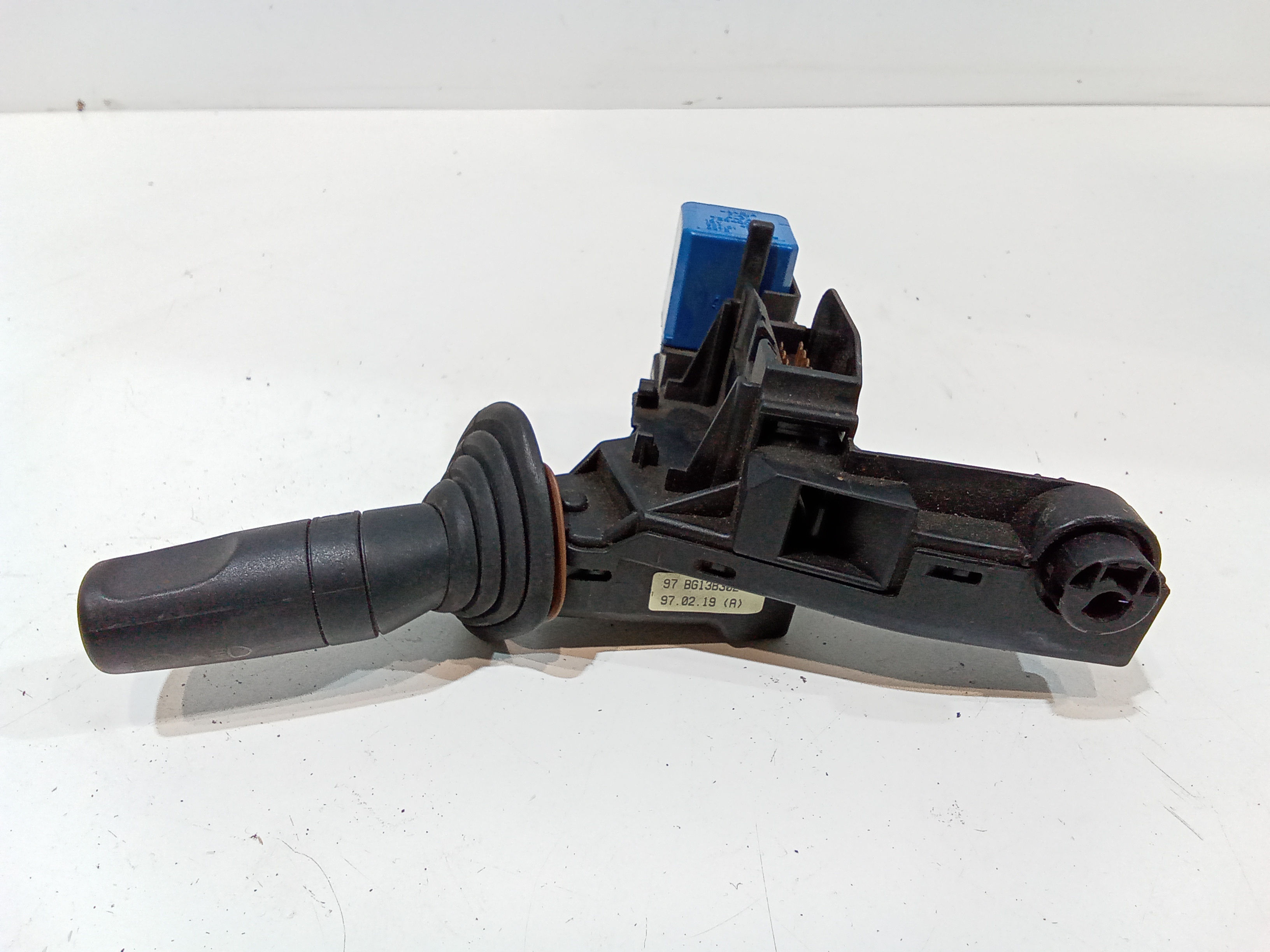 Devioluci sinistro per Ford Mondeo Berlina 3 Serie (2000 - 2003)