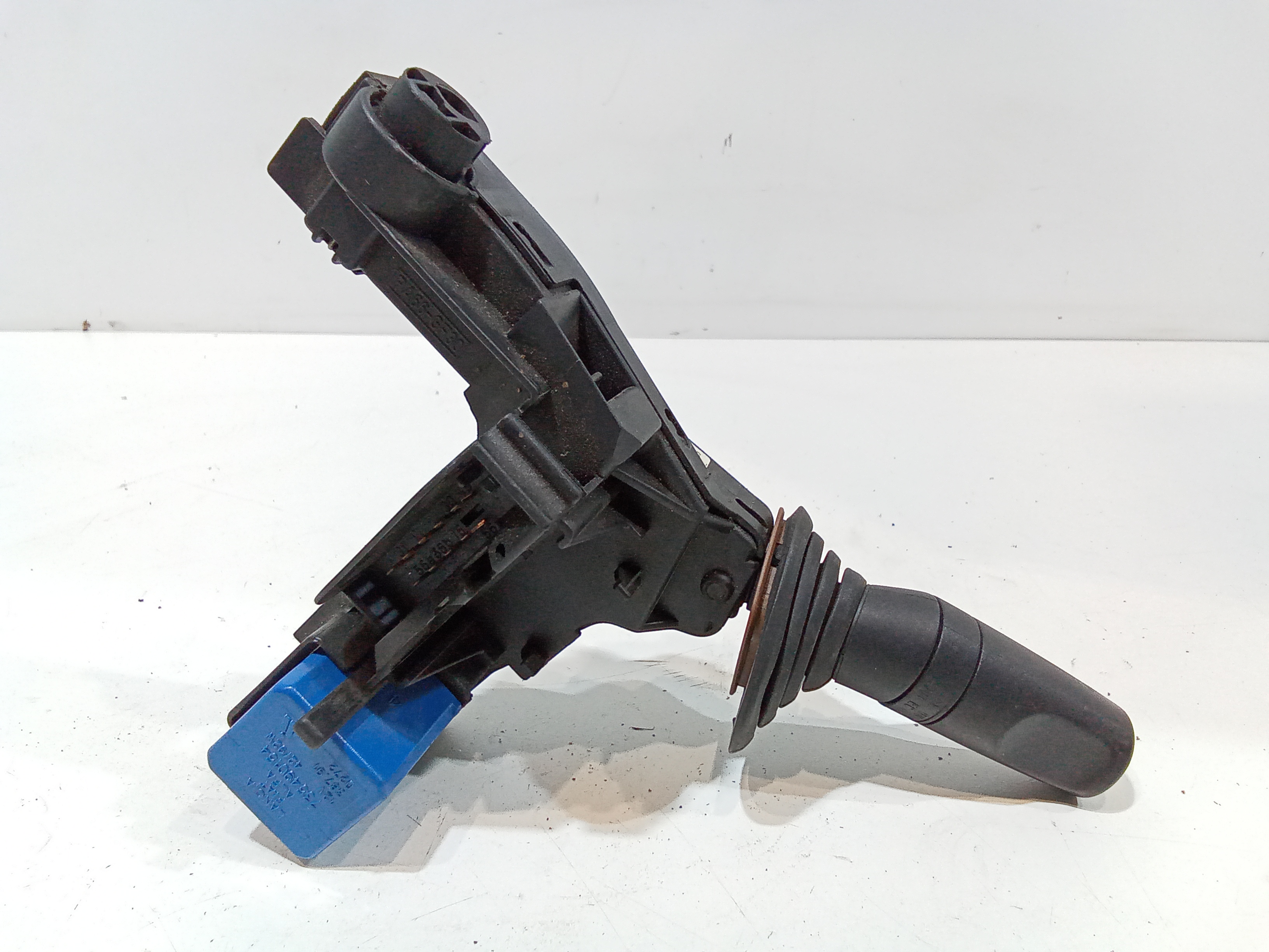 Devioluci sinistro per Ford Mondeo Berlina 3 Serie (2000 - 2003)