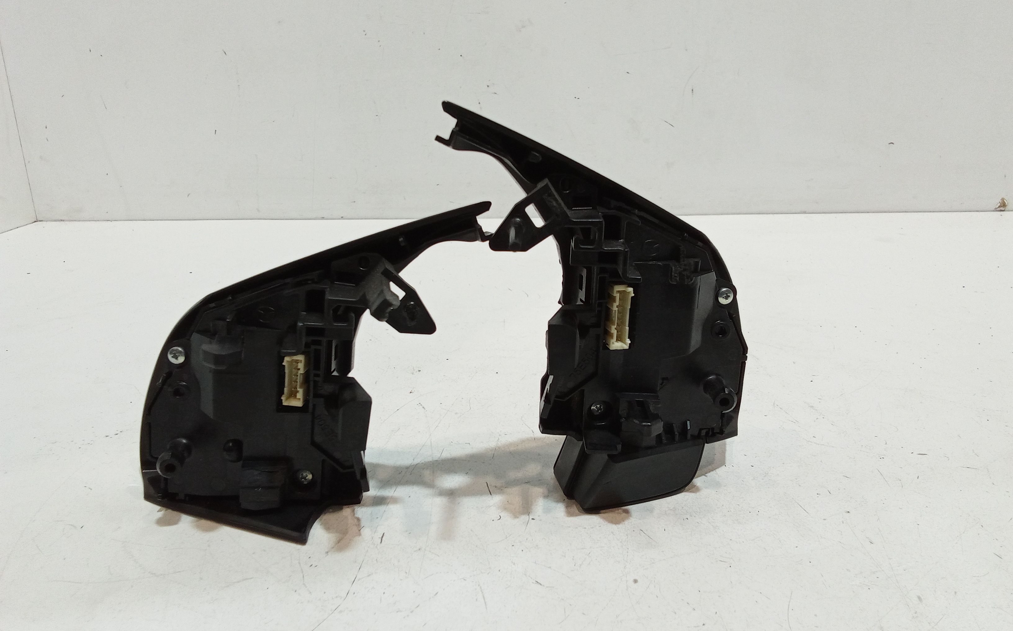 Comandi al volante multifunzione per Mazda Cx-5 Serie (2012 - 2016)