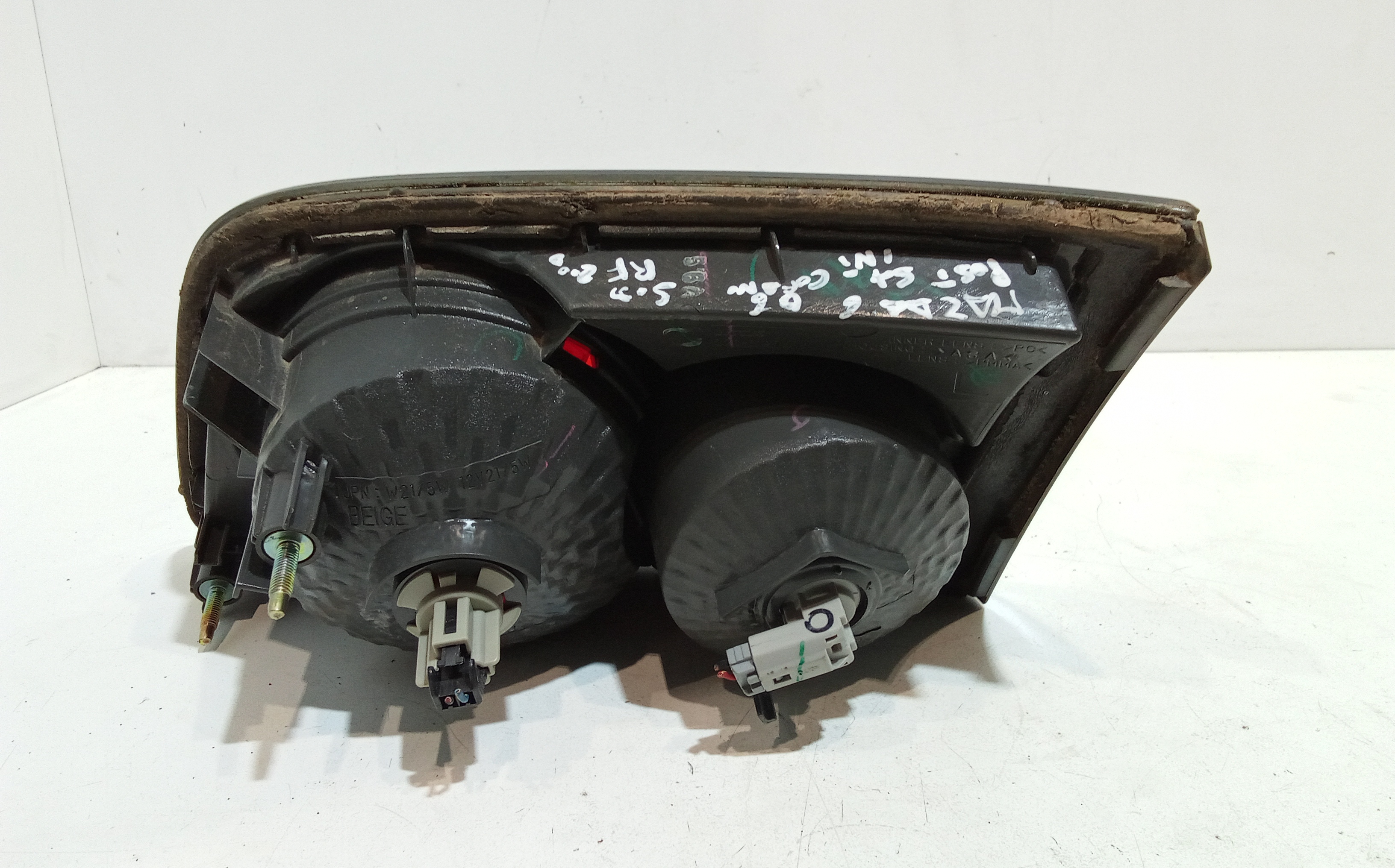 Stop Posteriore Sinistro Integrato nel Portello per Mazda 6 Berlina (2002 - 2008)