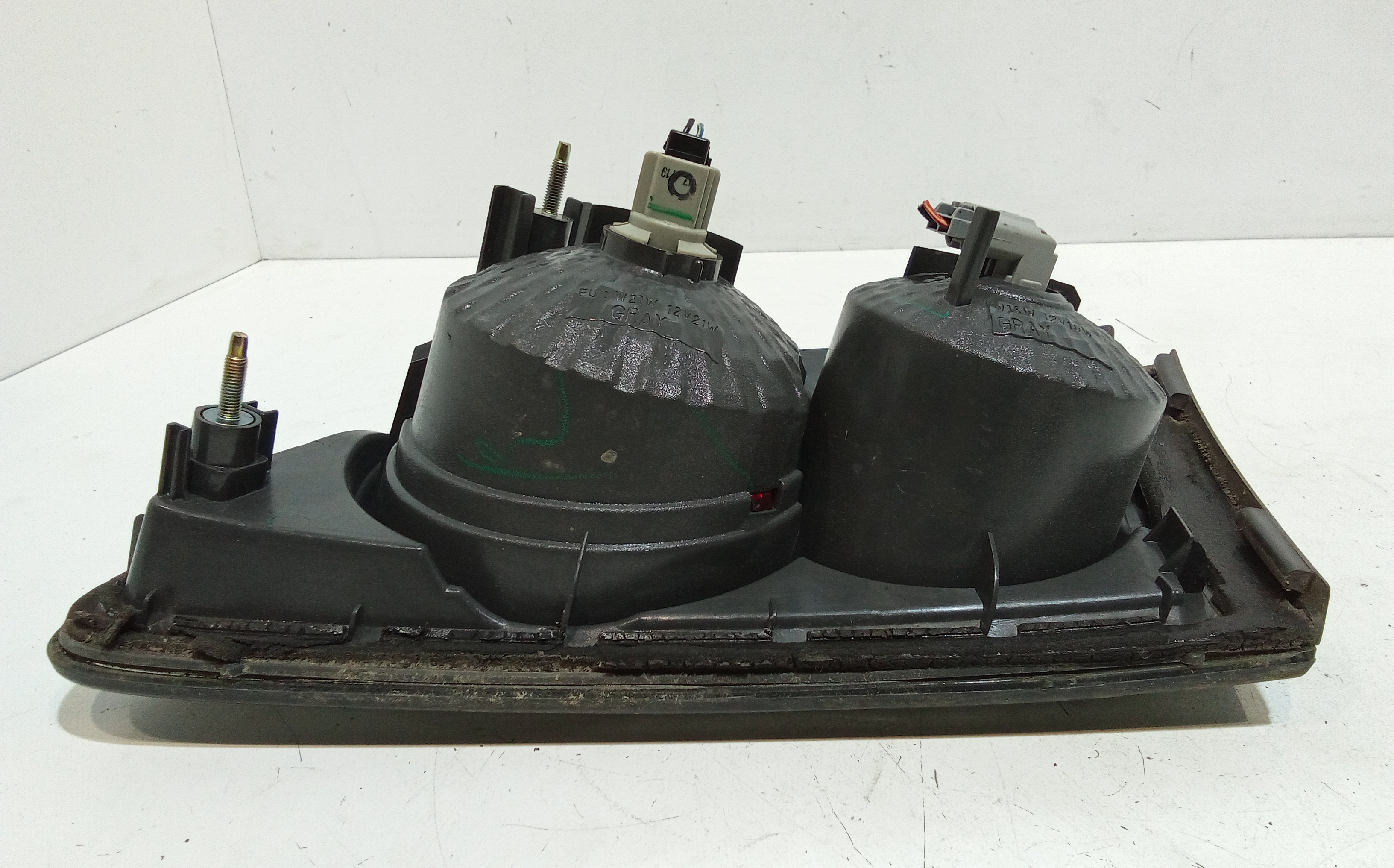 Stop Posteriore Sinistro Integrato nel Portello per Mazda 6 Berlina (2002 - 2008)