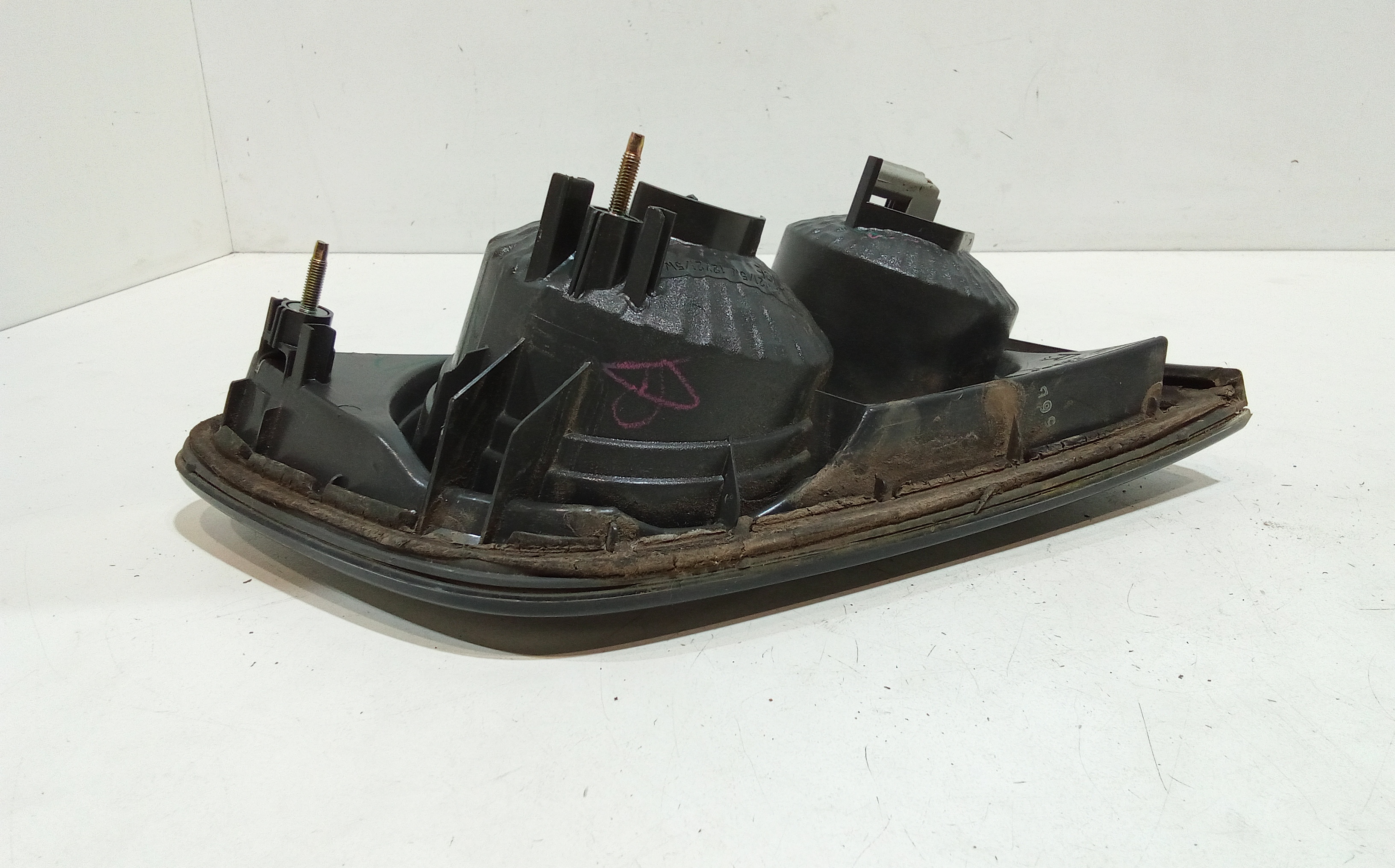 Stop Posteriore Destro Integrato nel Portello per Mazda 6 Berlina (2002 - 2008)