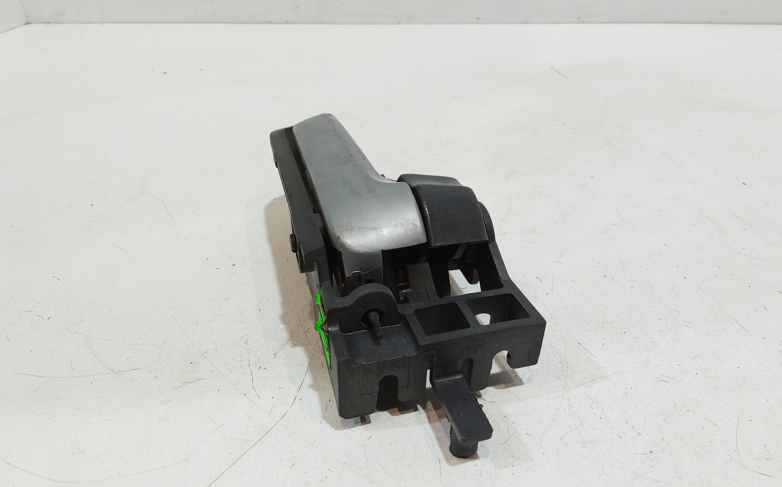 Maniglia interna Anteriore Destra per Suzuki Alto 3 Serie (2008 - In produzione)