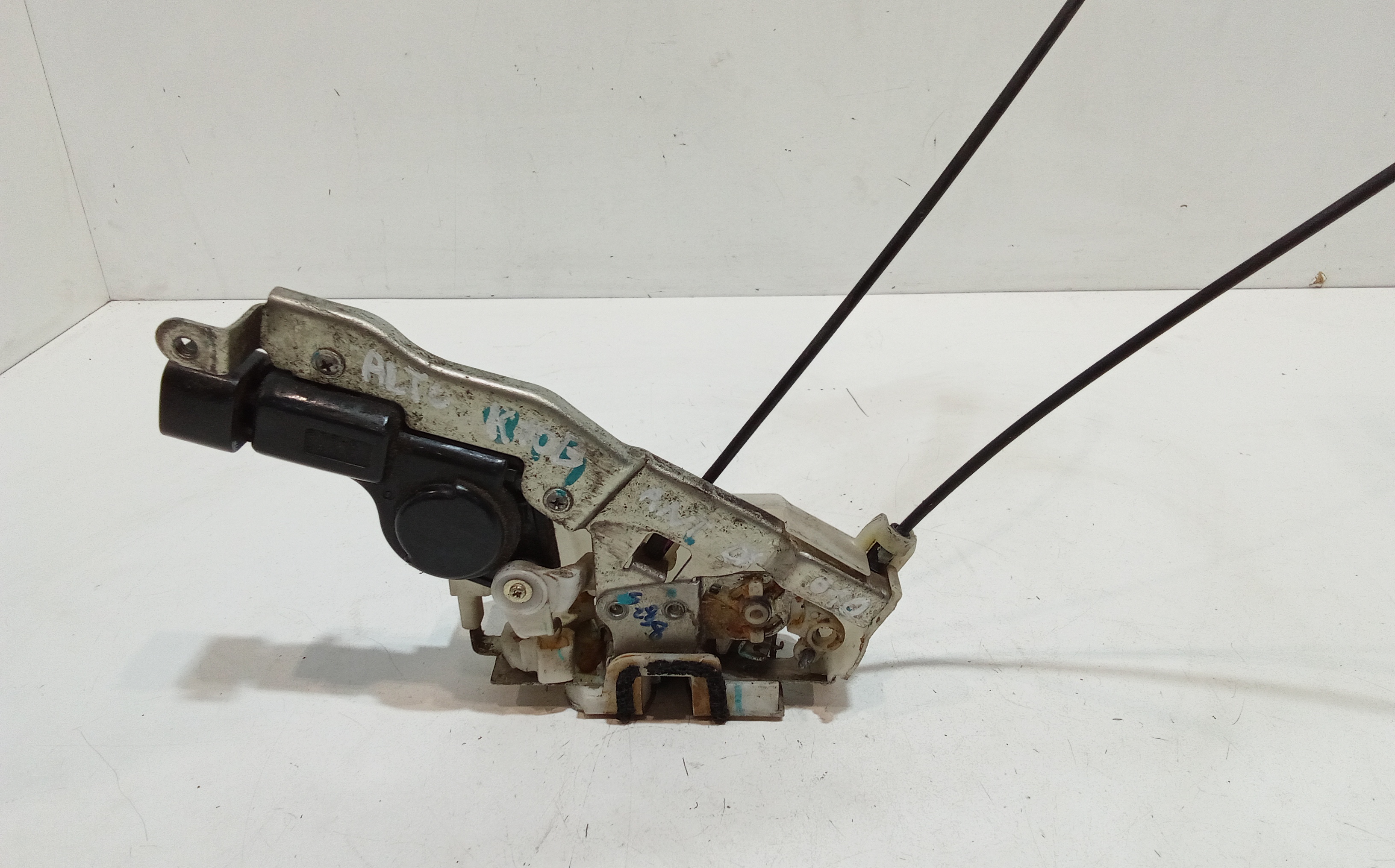 Serratura Anteriore Destra per Suzuki Alto 3 Serie (2008 - In produzione)