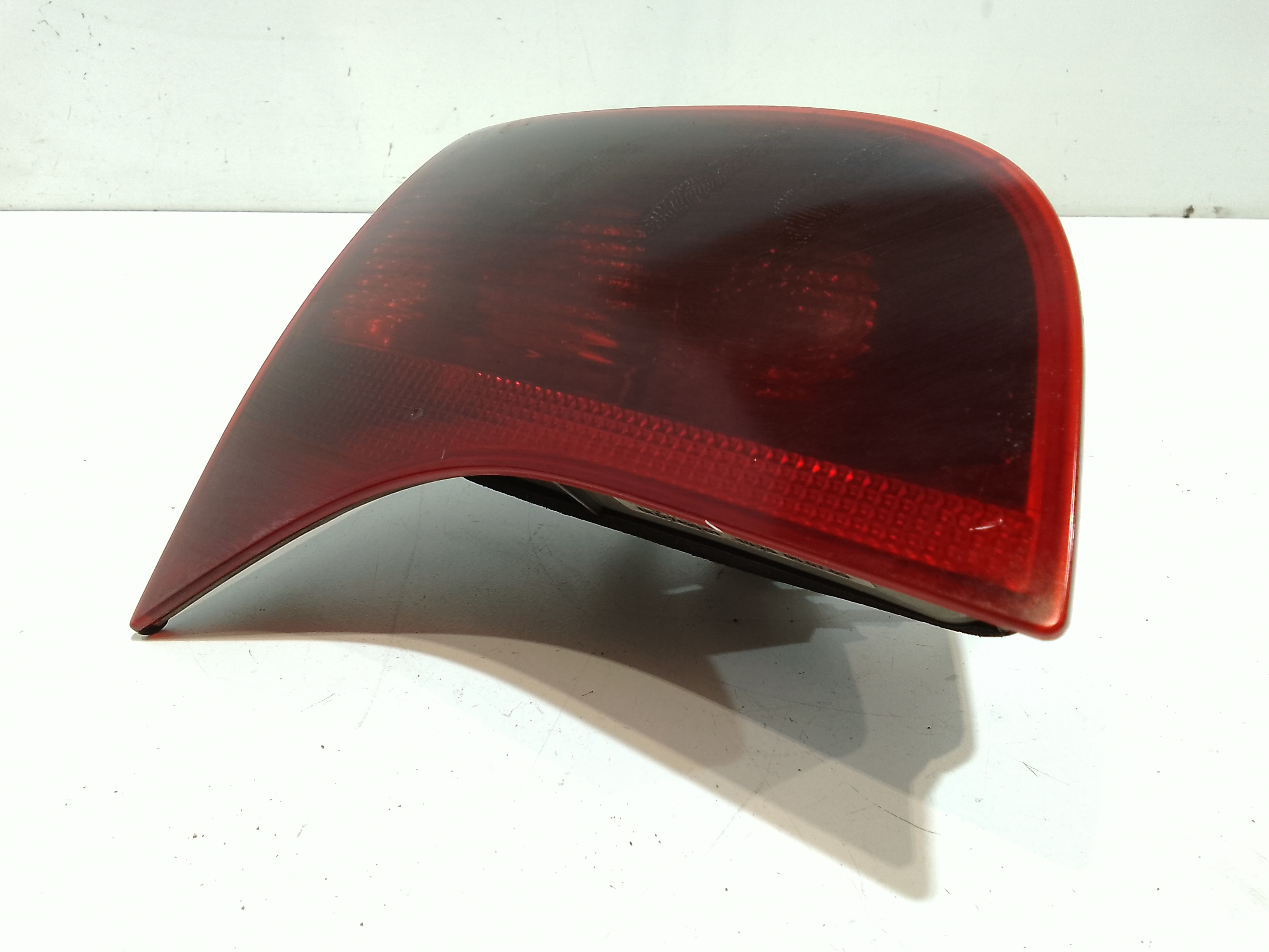 Stop Posteriore Sinistro Integrato nel Portello per Audi A4 Avant (8ed) (04>08) (2004 - 2008)